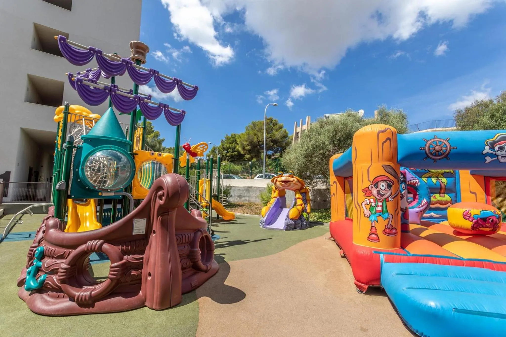 children in Zafiro Palace Palmanova