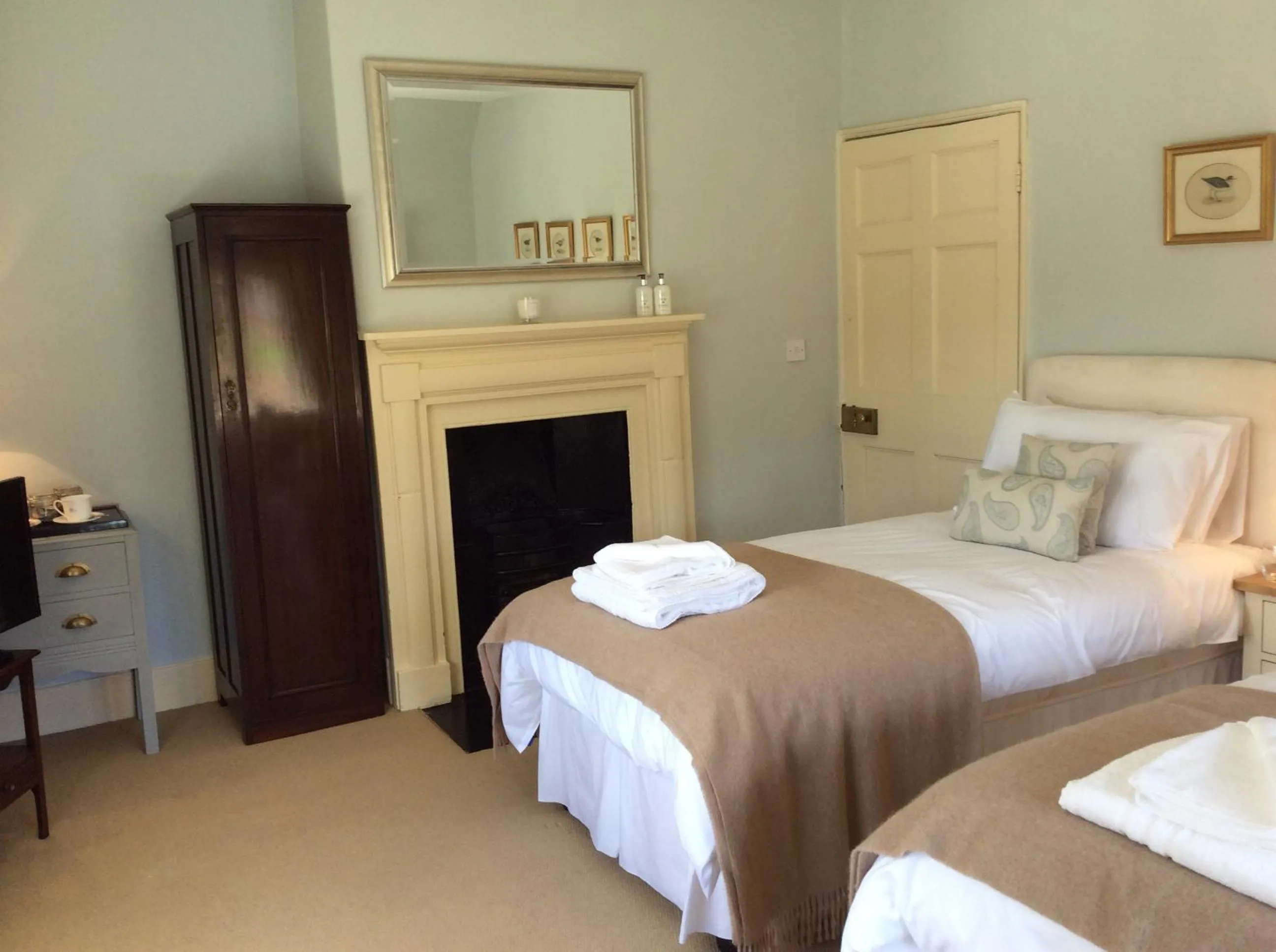 Photo of the whole room, Bed in Castle Farm House B&B