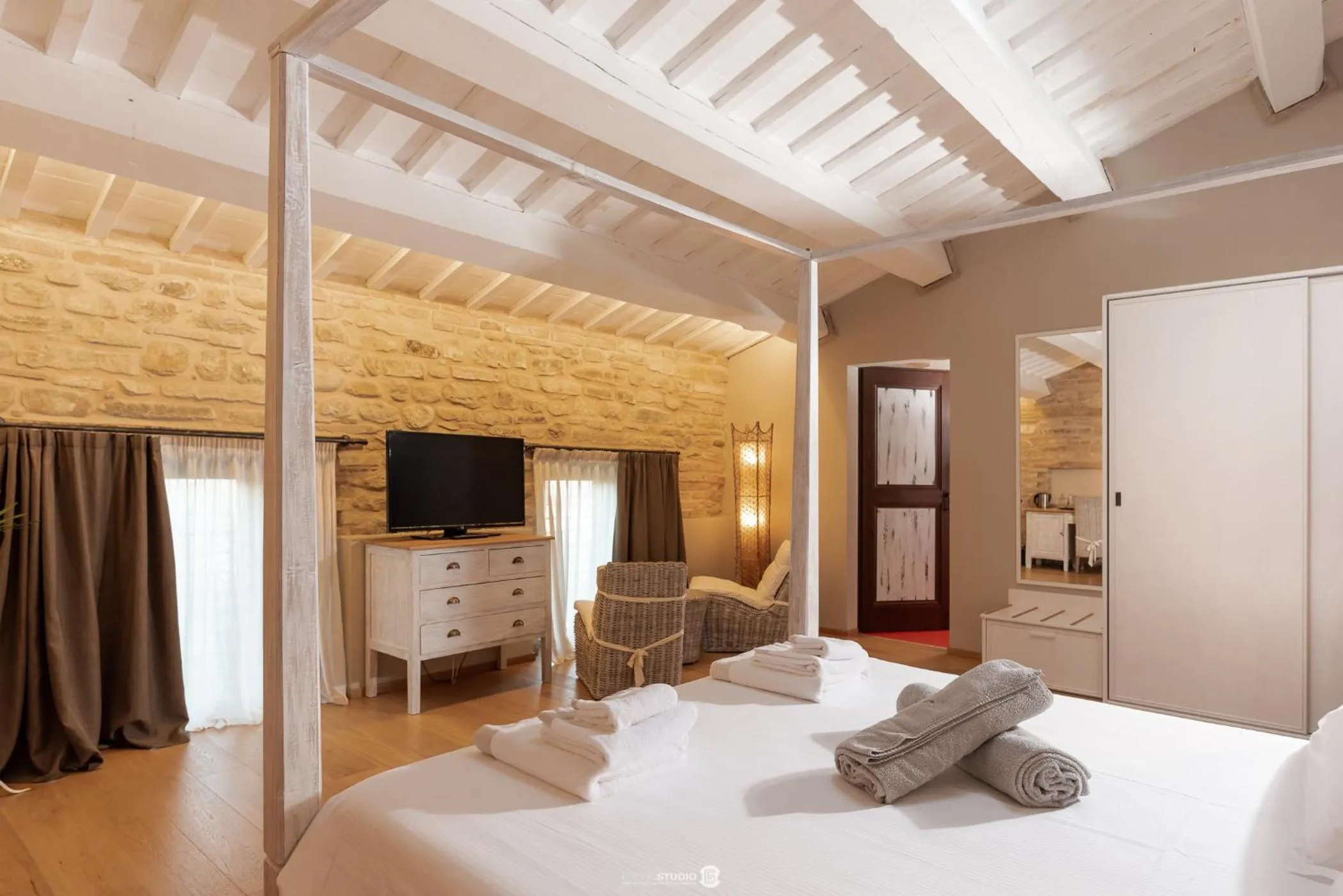 Bed in Villa Anitori Prestige Relais & Spa