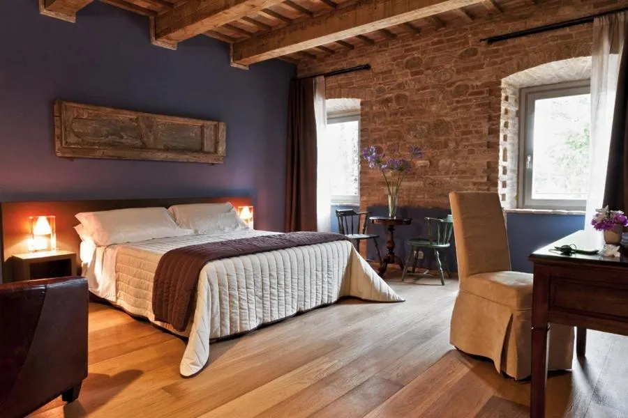 Photo of the whole room, Bed in Villa Anitori Prestige Relais & Spa