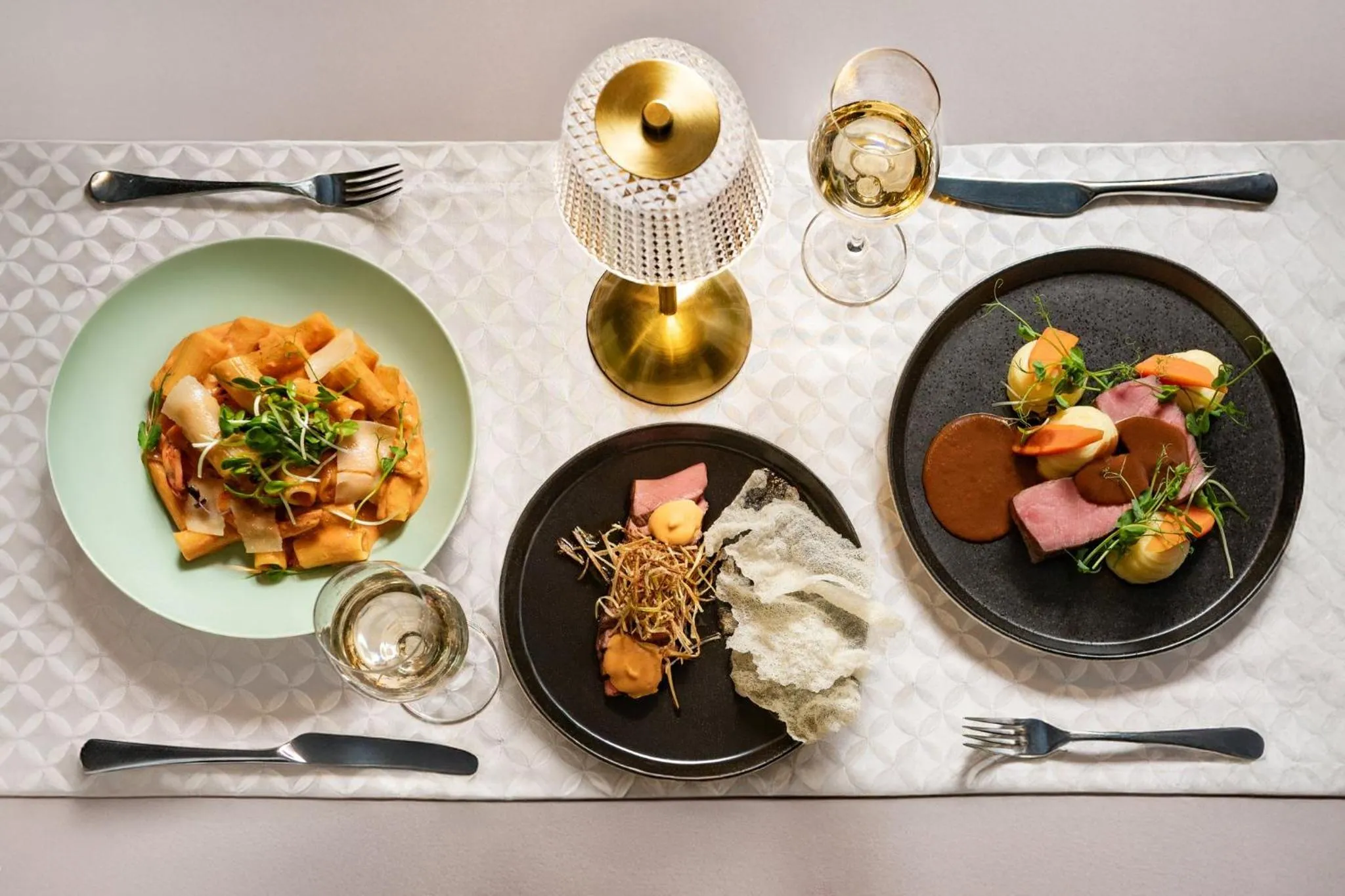 Restaurant/places to eat in Crowne Plaza Podgorica by IHG