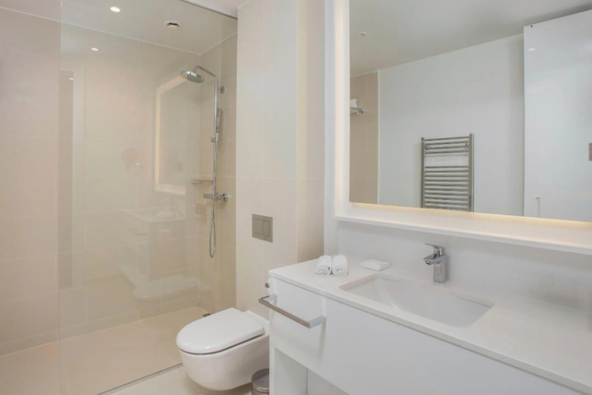 Bathroom in CUE Podgorica