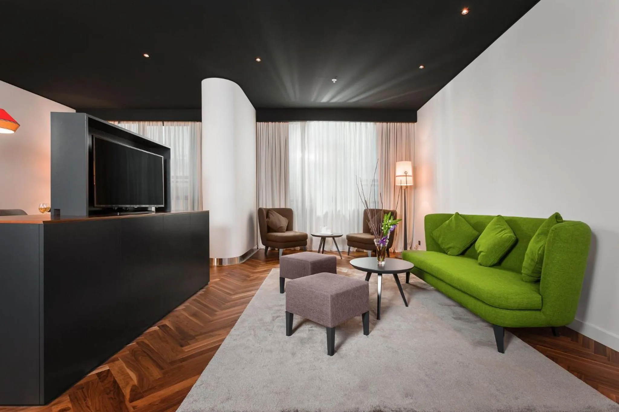 Photo of the whole room in CUE Podgorica