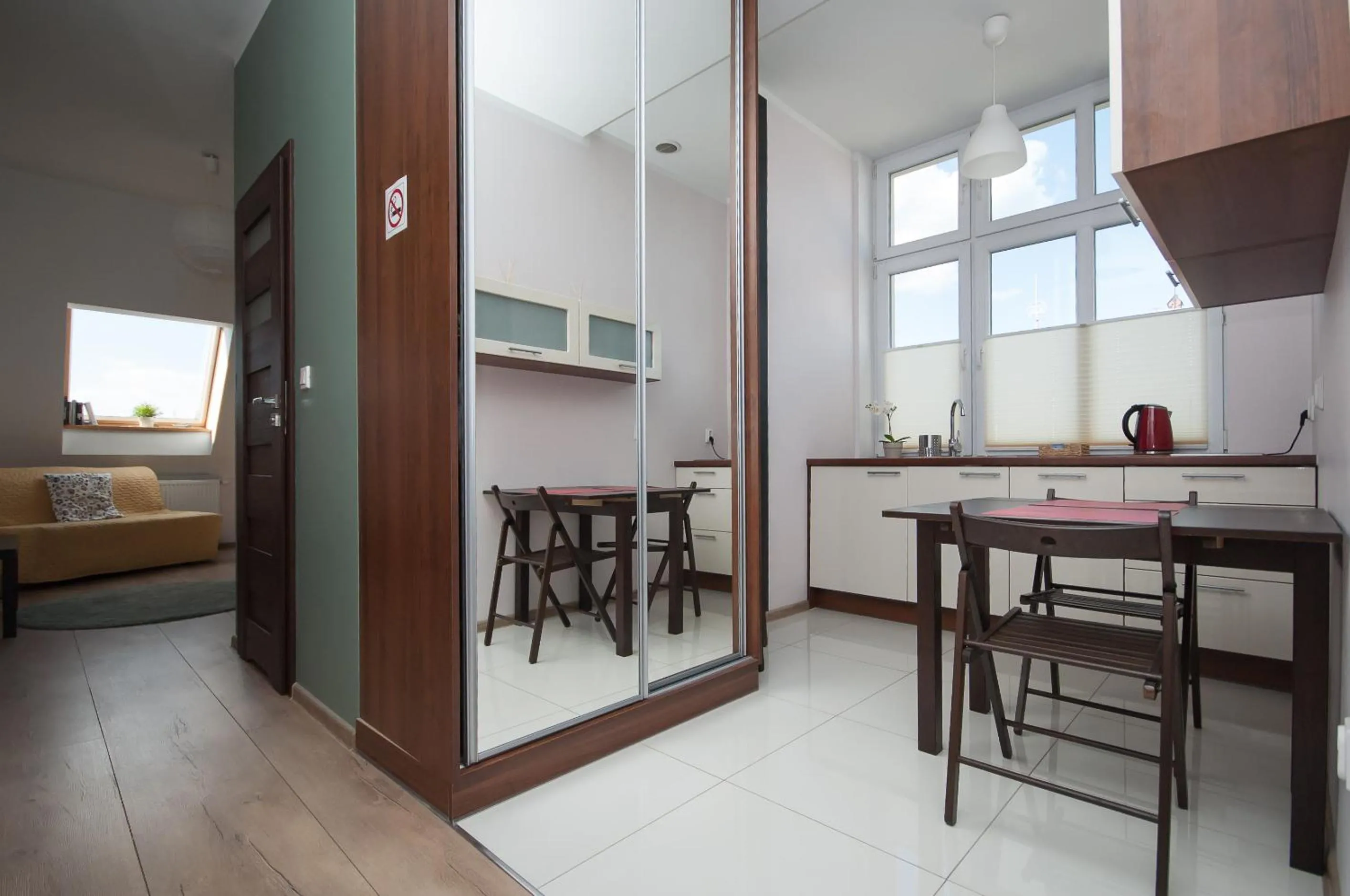 Coffee/tea facilities in Dream Team Zamoyskiego