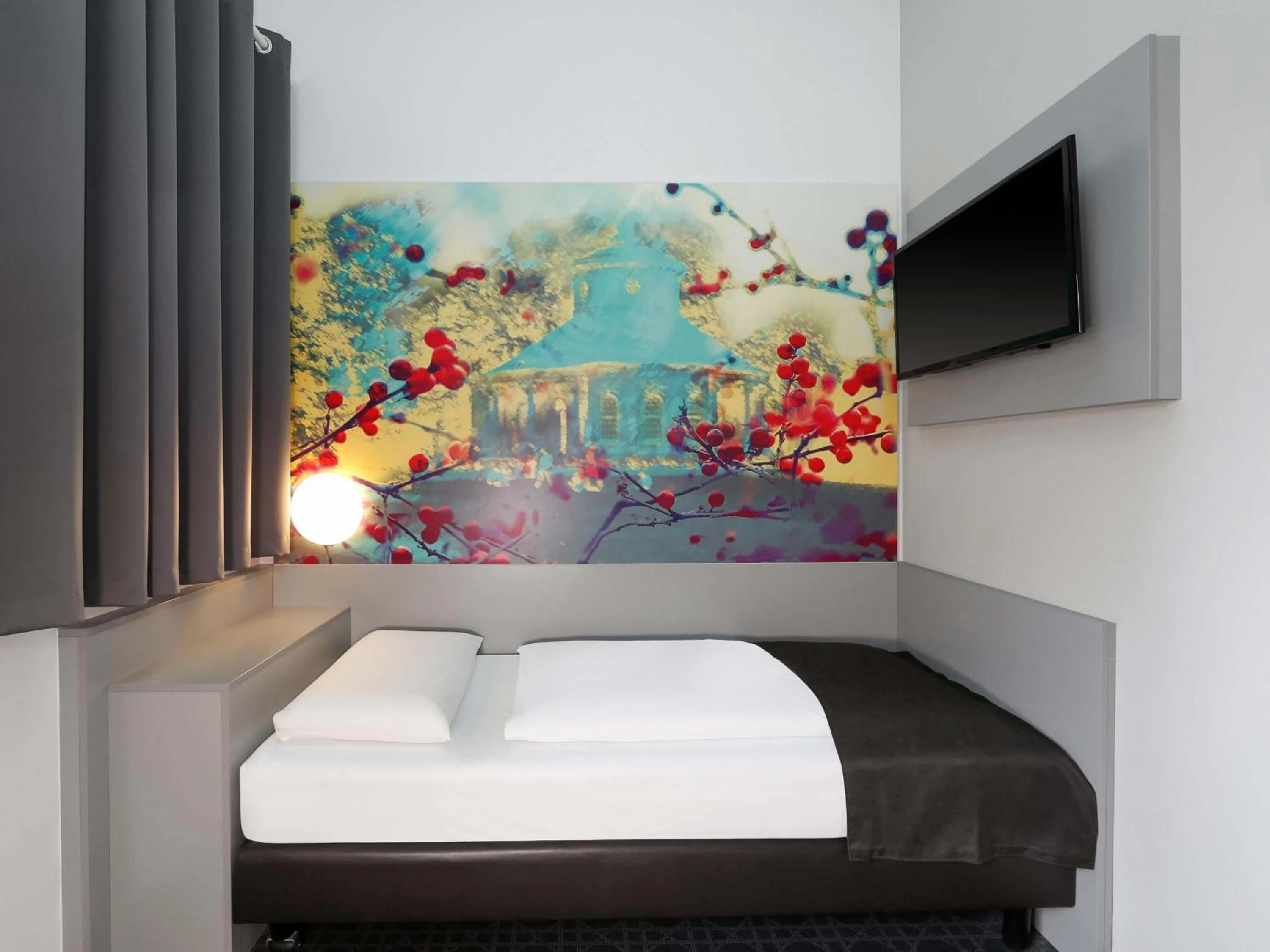 Photo of the whole room, Bed in B&B Hotel Potsdam