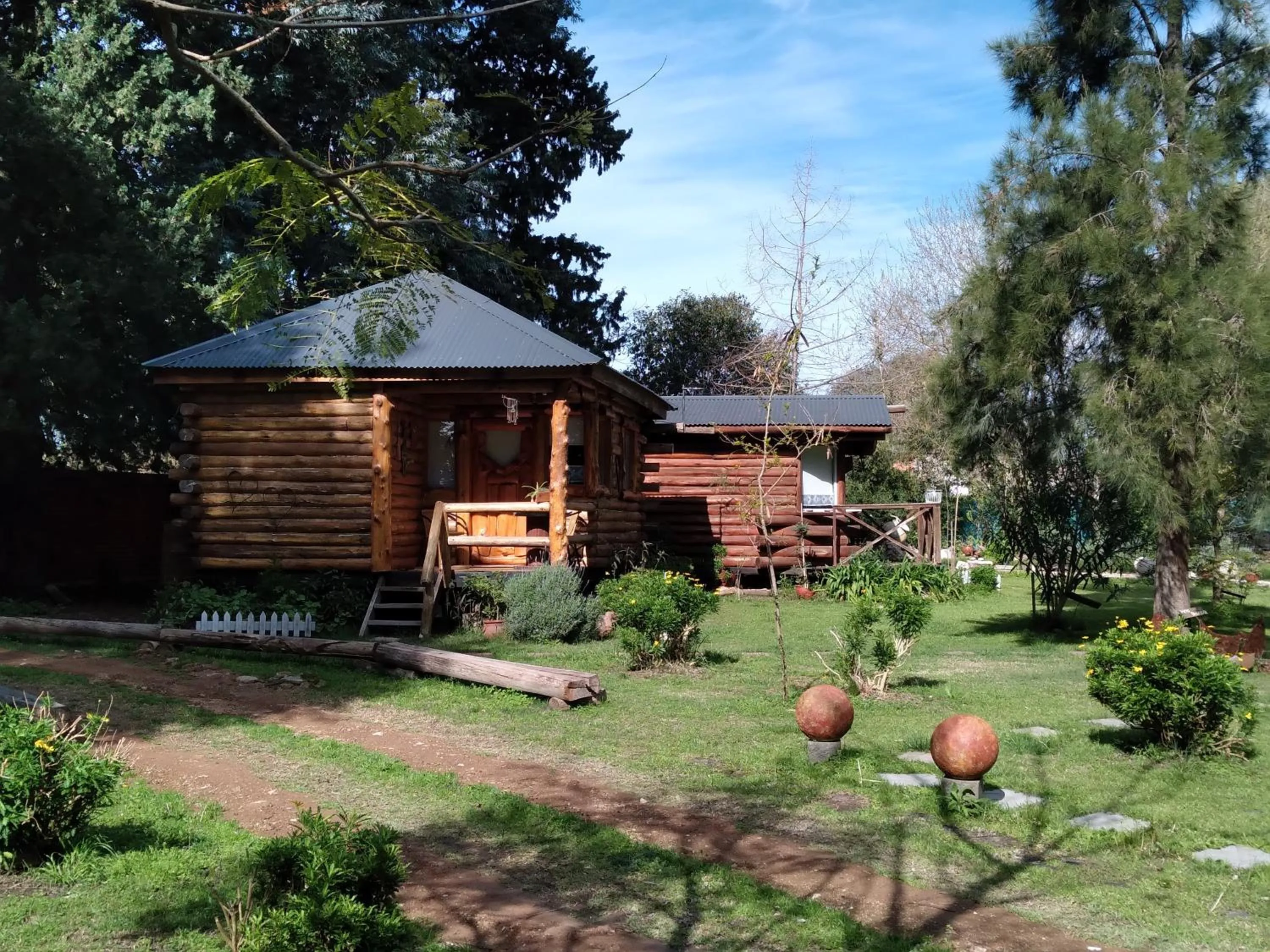 Property building in Pualy Resort & Spa