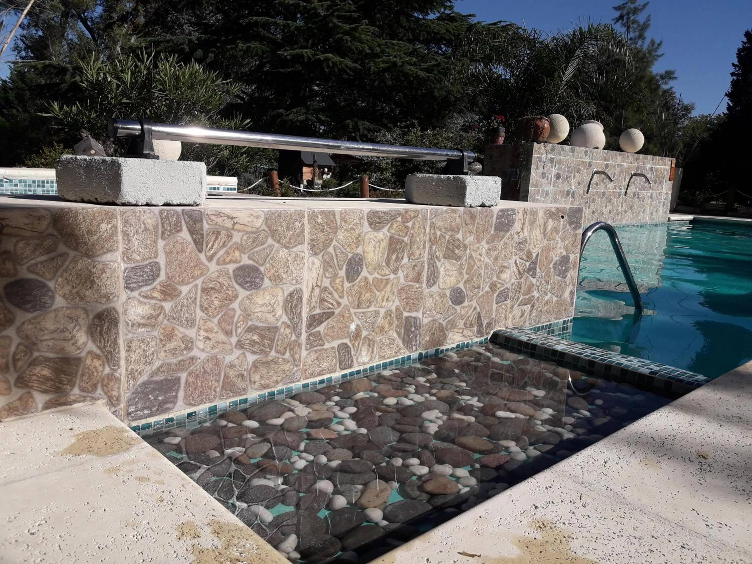 Swimming pool in Pualy Resort & Spa