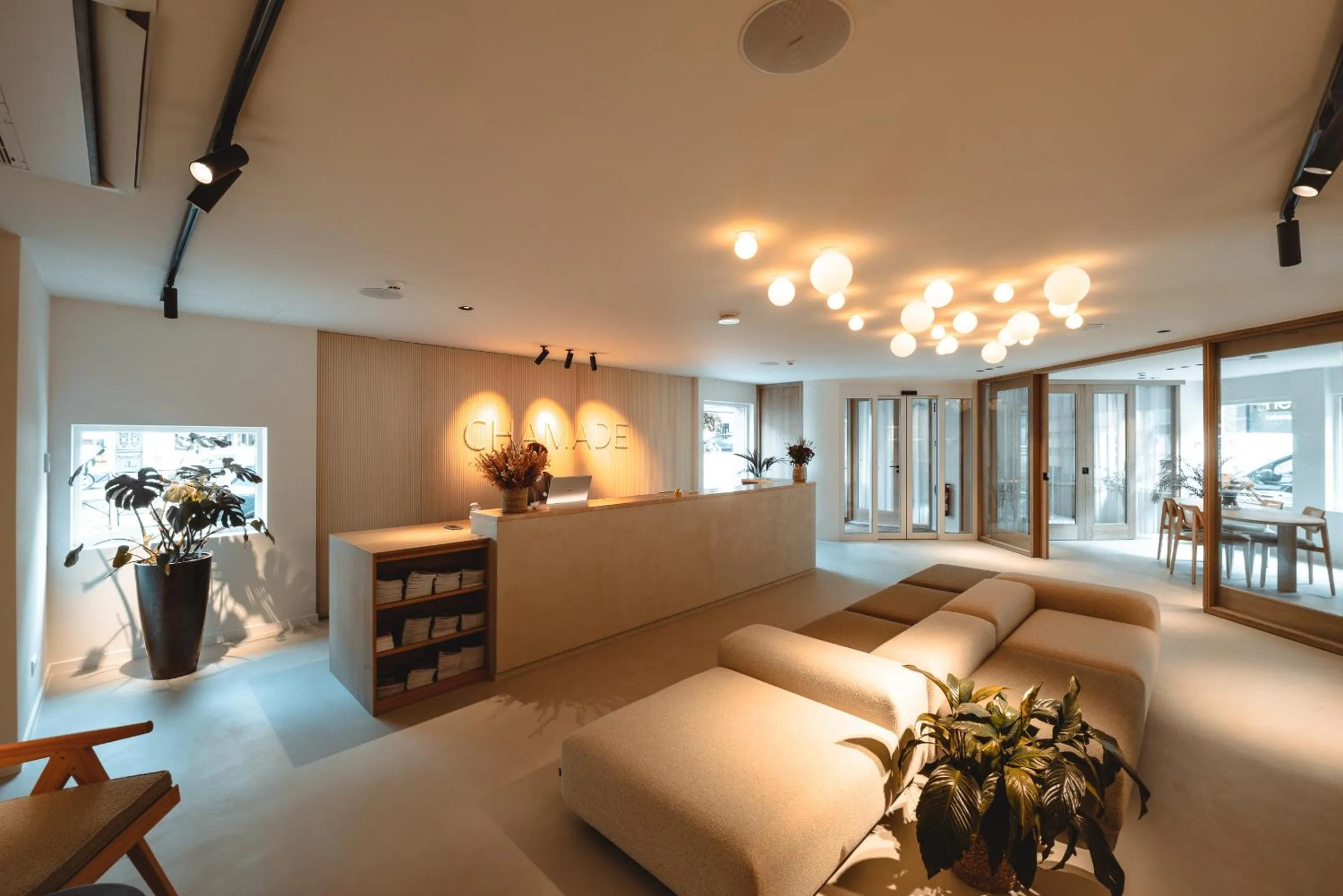 Lobby or reception, Bed in Hotel Chamade