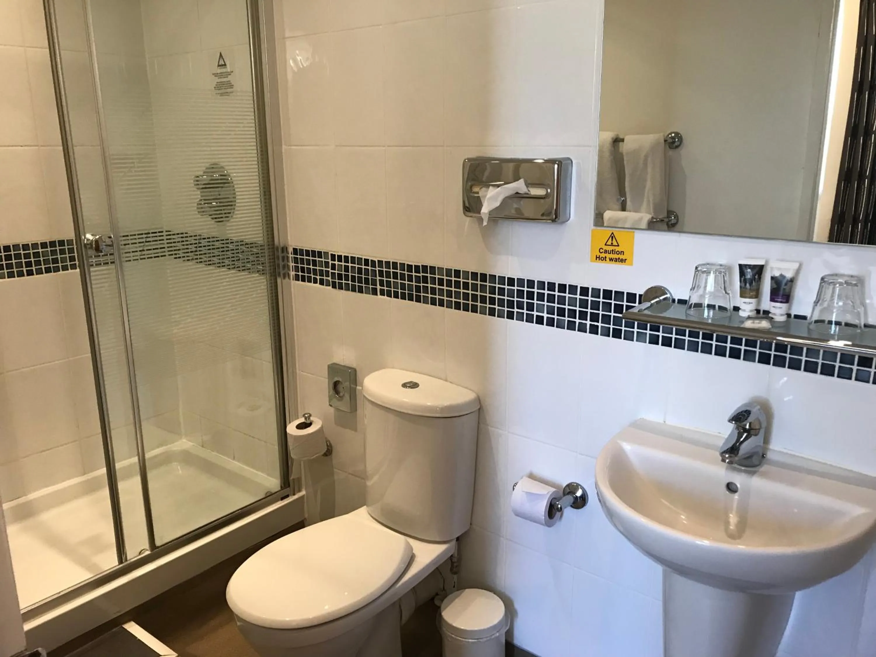 Shower, Bathroom in Mercure Wetherby Hotel