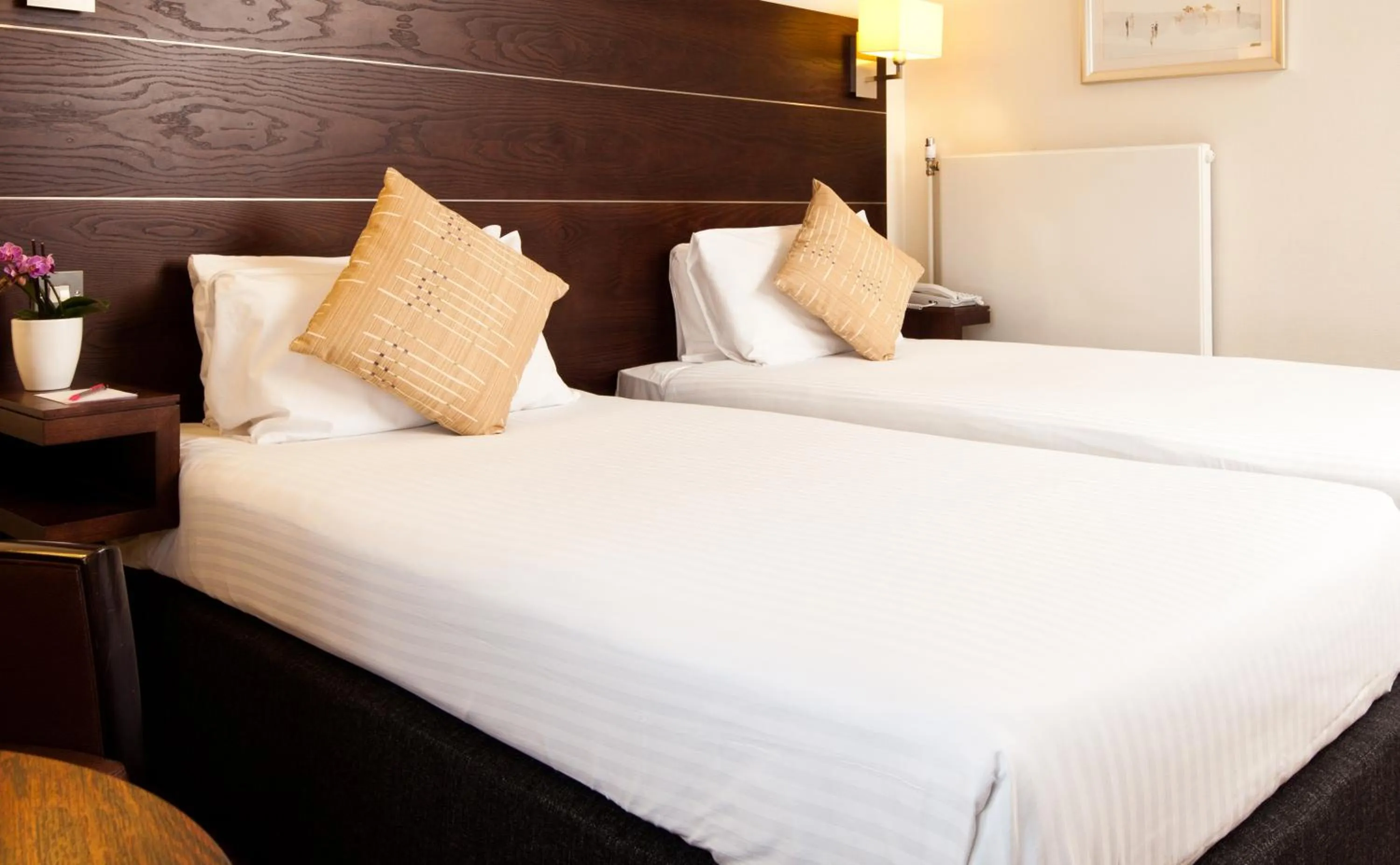 Bed, Room Photo in Mercure Wetherby Hotel