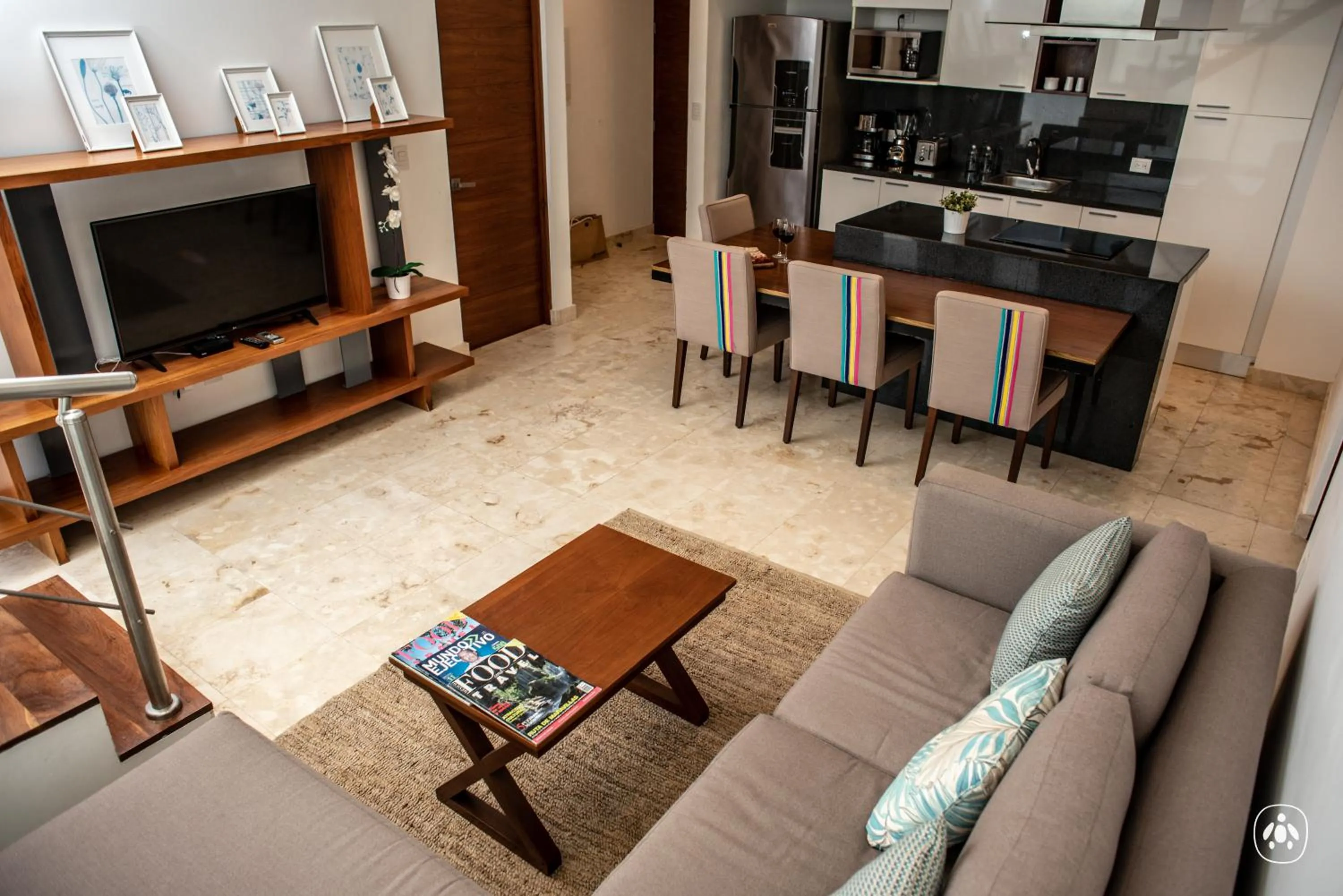 TV and multimedia in Anah Tulum