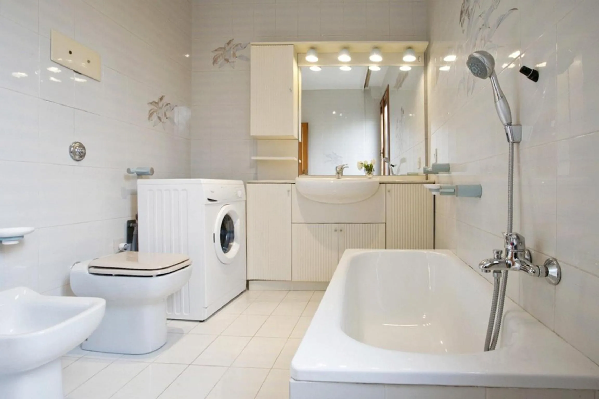 Bathroom in Redentore - LOCAPPART