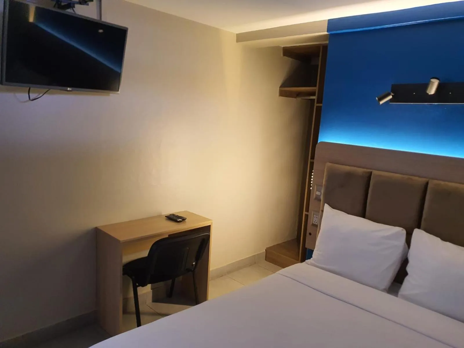 Bed in Residencial Alfa Hotel