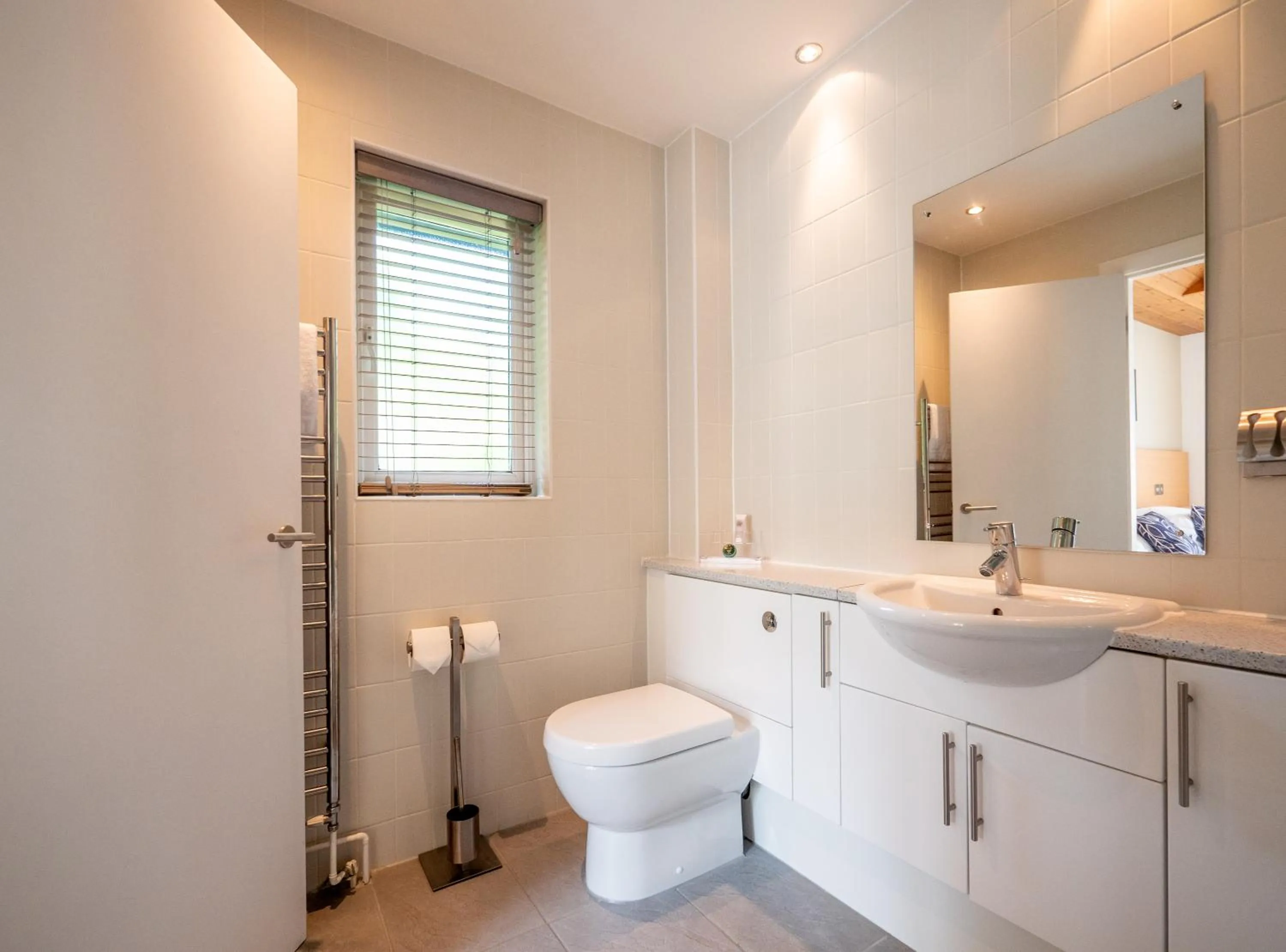 Toilet in The Valley