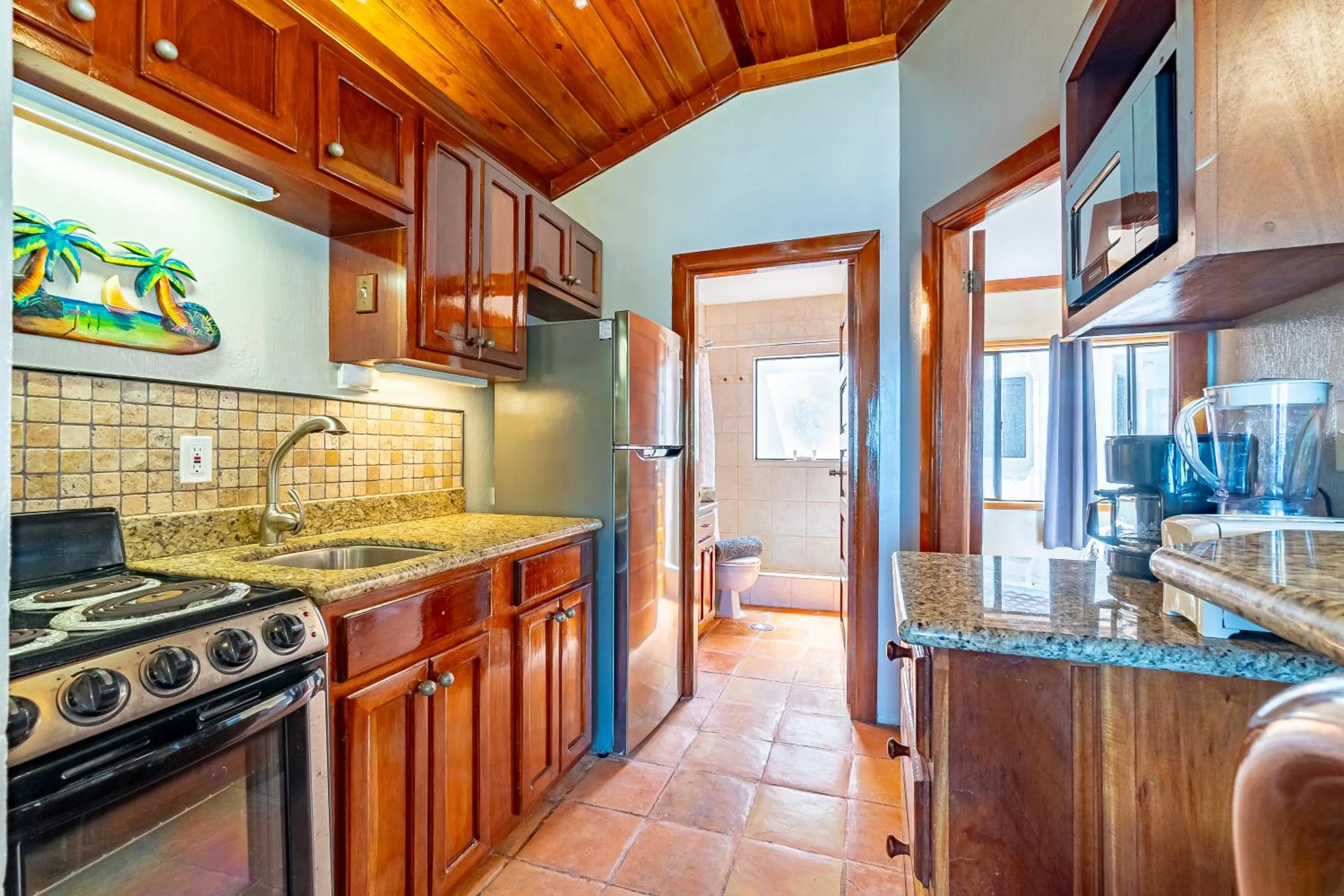 Kitchen or kitchenette in Tradewinds Paradise Villas