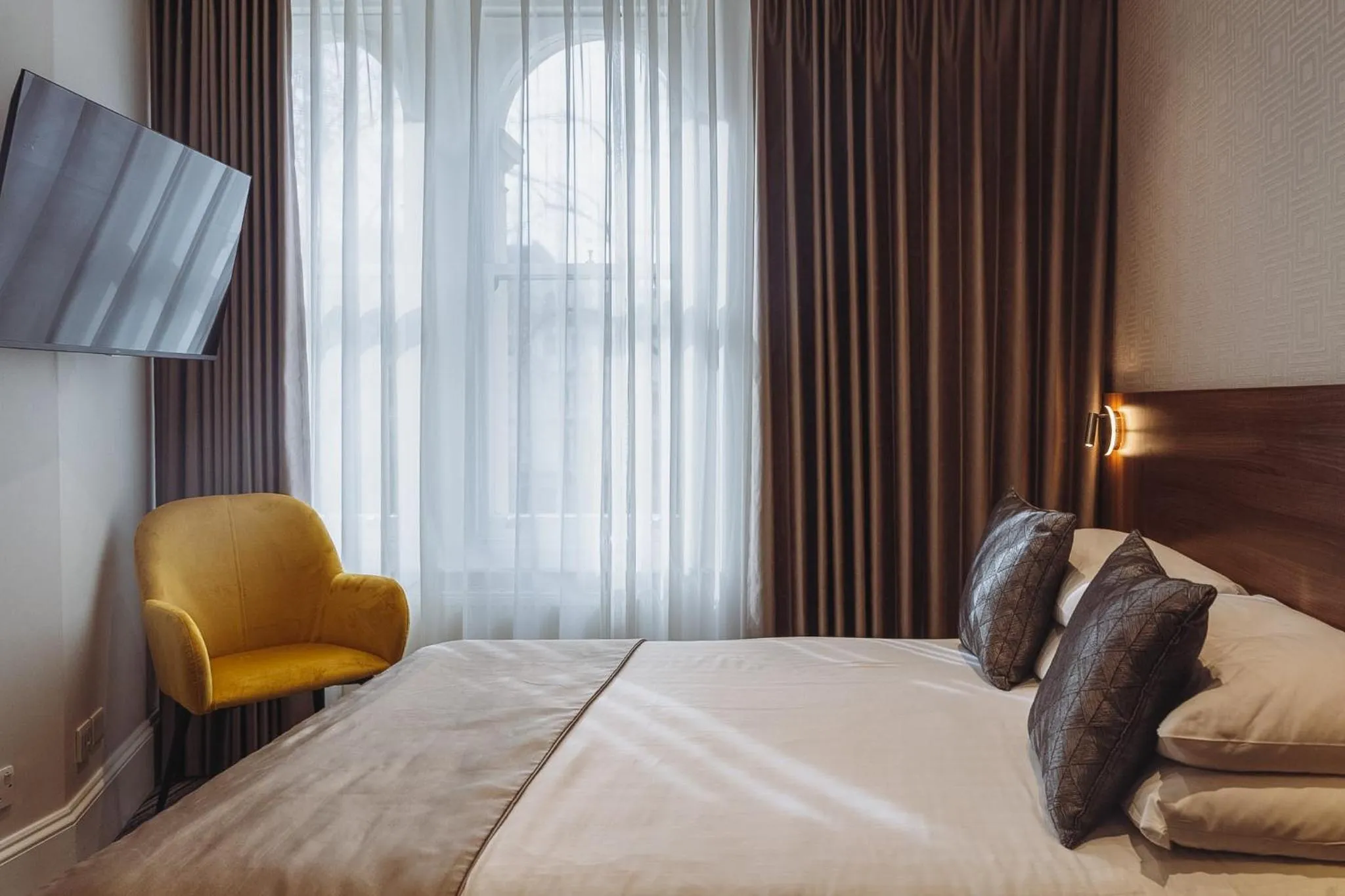 Bedroom, Bed in London House Hotel