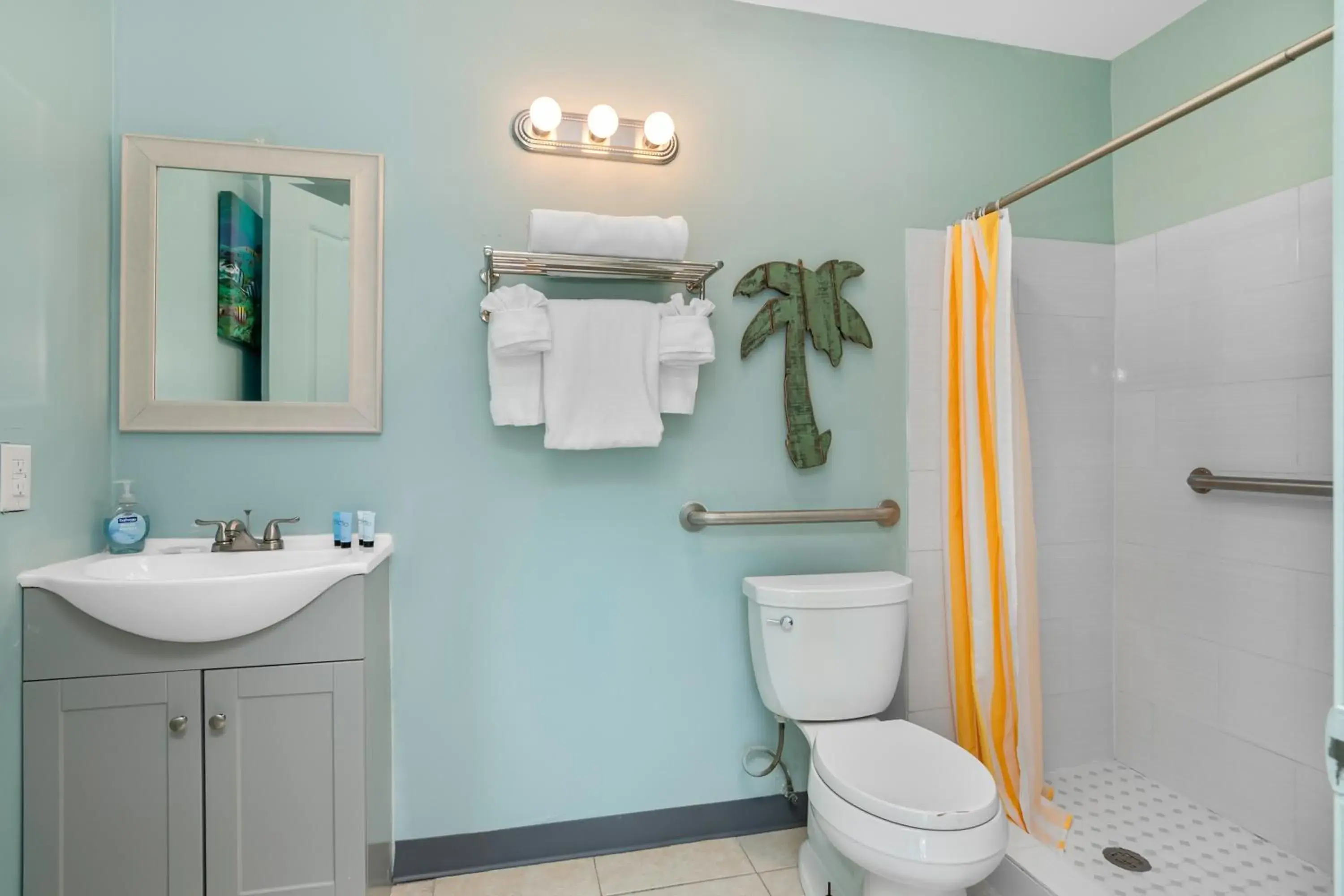 Studio Handicap Accessible in Latitude 26 Waterfront Boutique Resort - Fort Myers Beach Studio Handicap Accessible in Latitude 26 Waterfront Boutique Resort - Fort Myers Beach