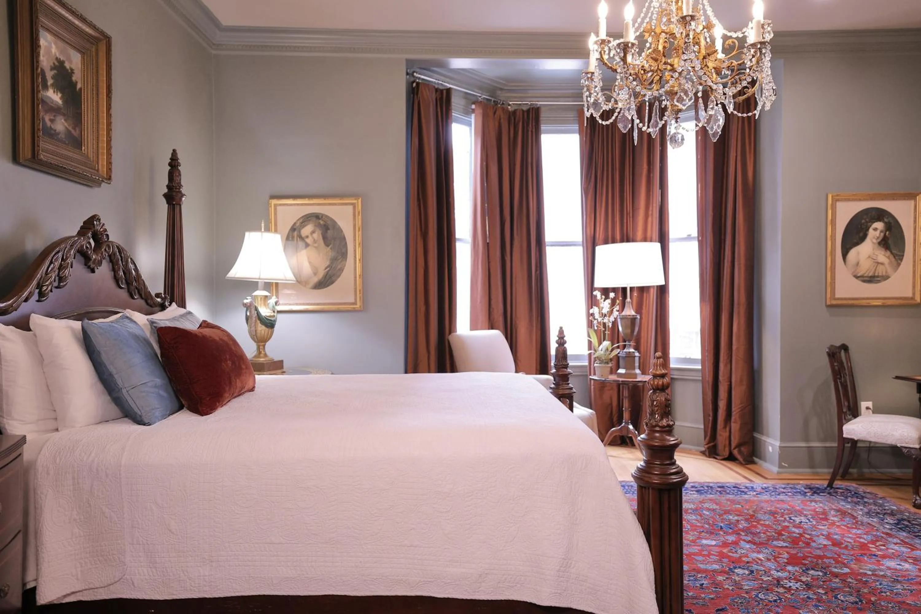 Bed in Foley House Inn