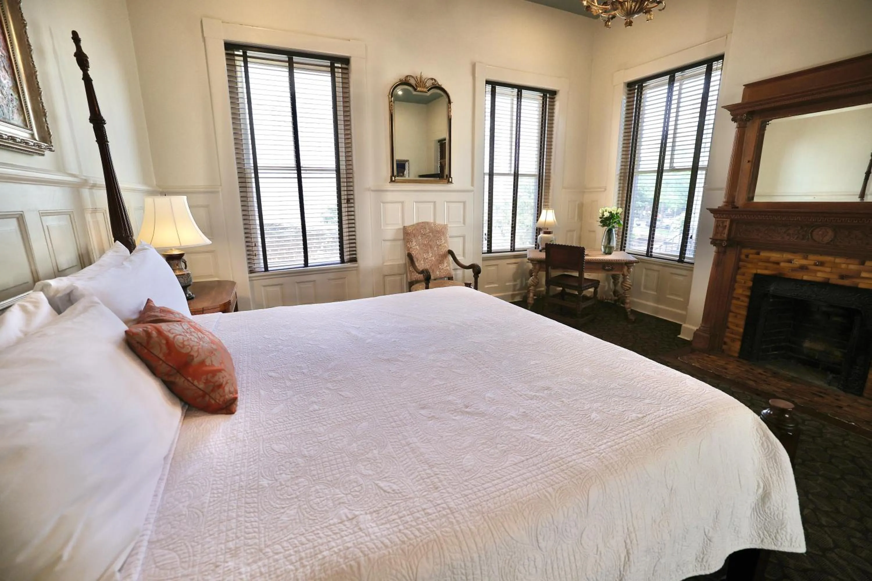 Bed in Foley House Inn