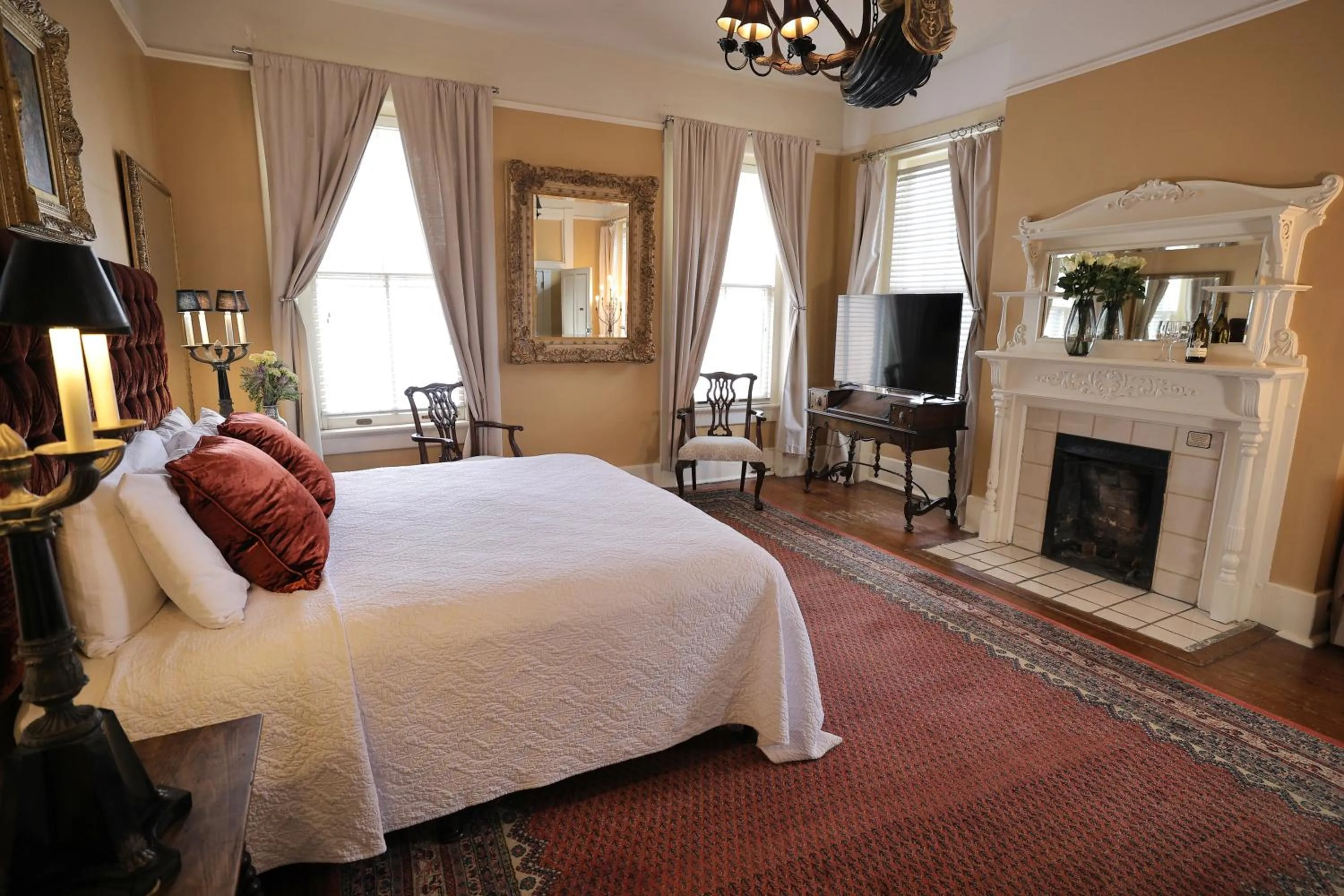 Waltham Forest- Queen Room 303 in Foley House Inn