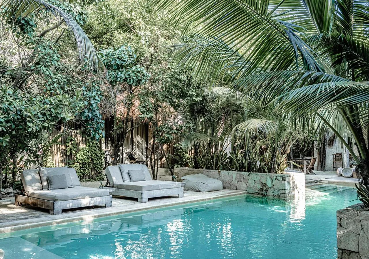 Pool view in Una Vida