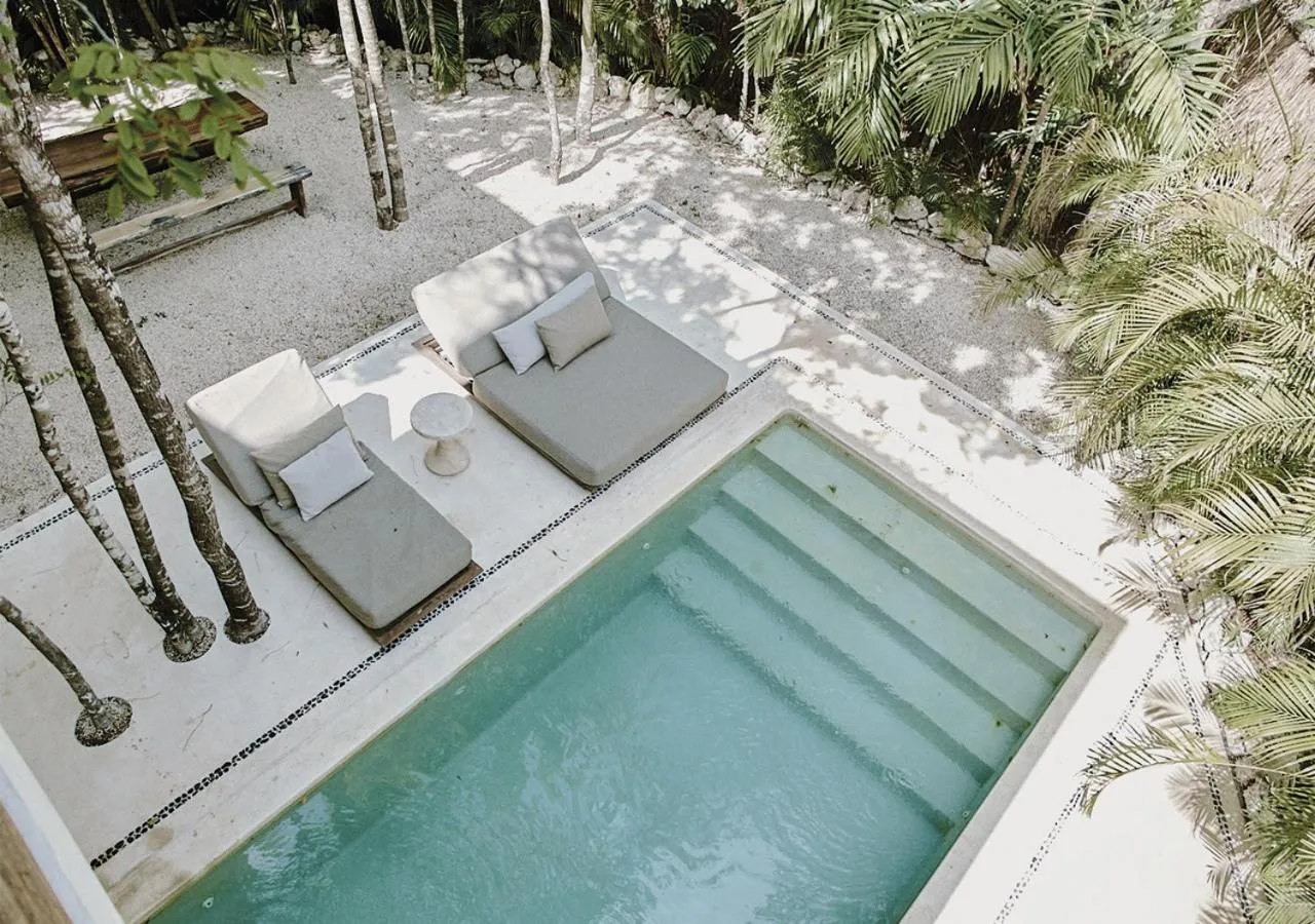 Swimming pool in Una Vida