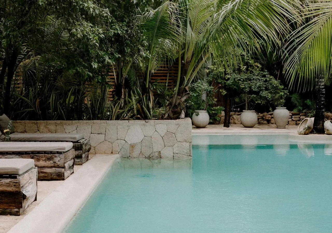 Pool view in Una Vida