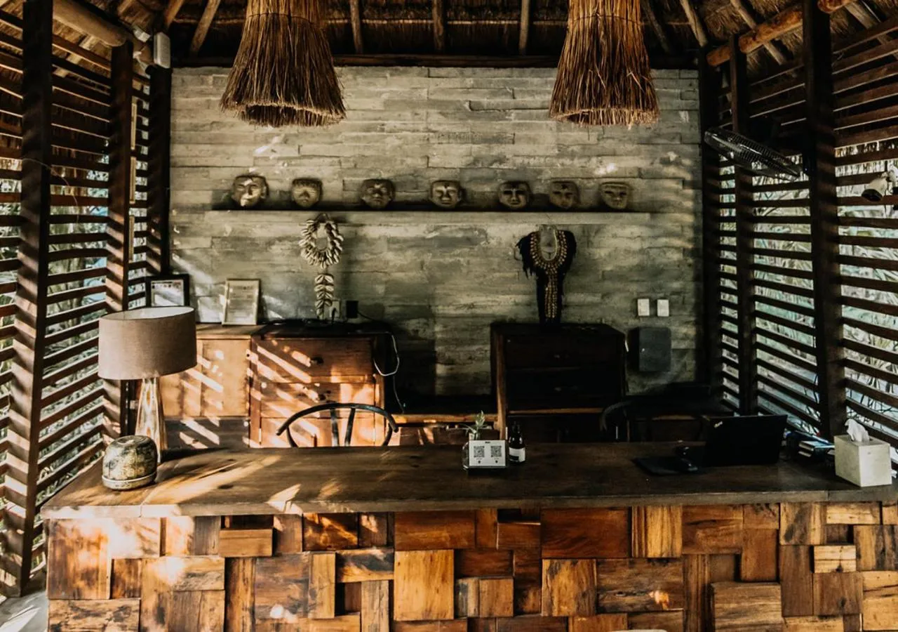 Decorative detail in Una Vida