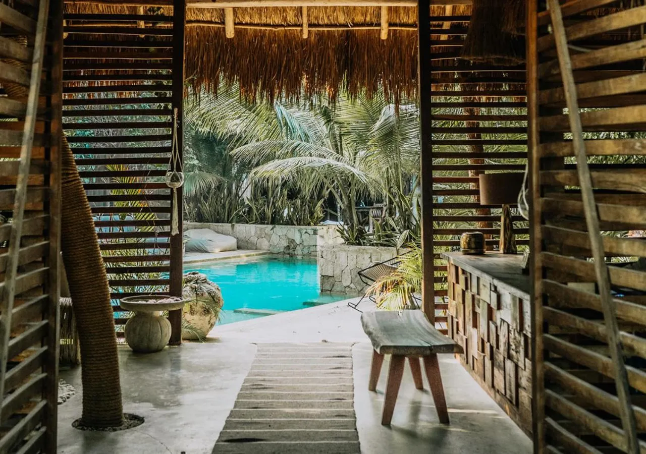 Garden view in Una Vida