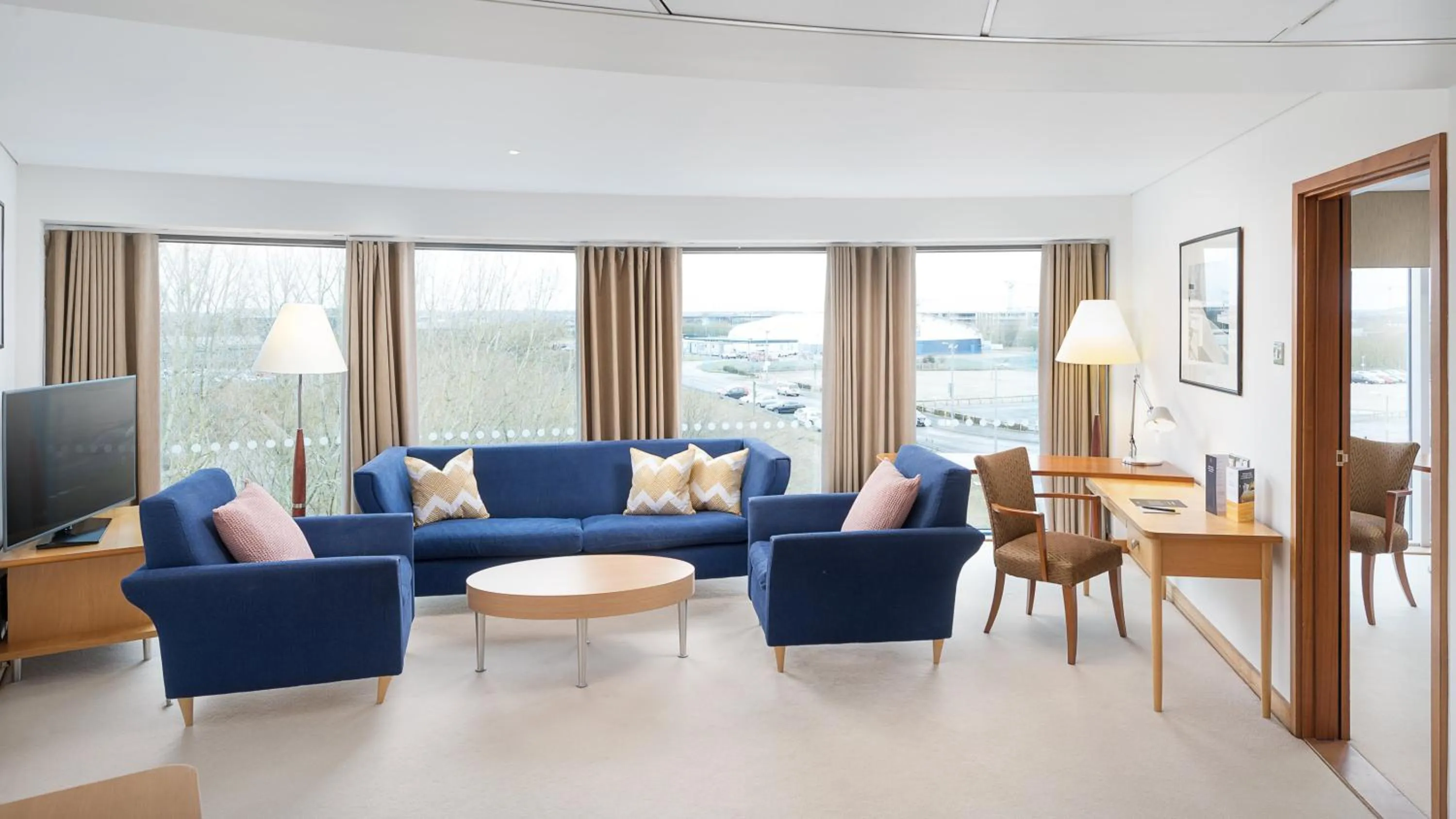 Photo of the whole room in voco Reading