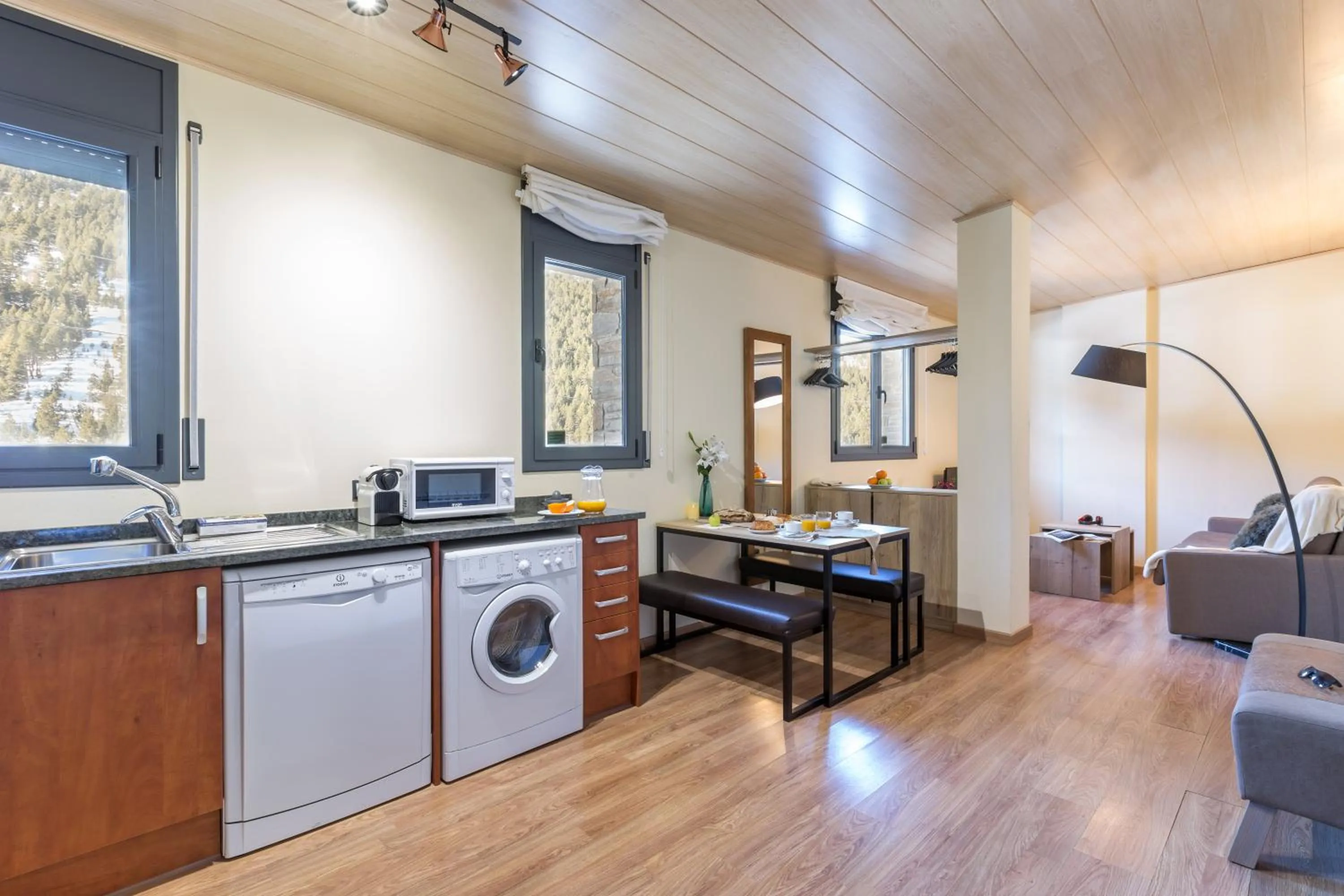 Kitchen or kitchenette in Pierre & Vacances Andorra Sunari Peretol