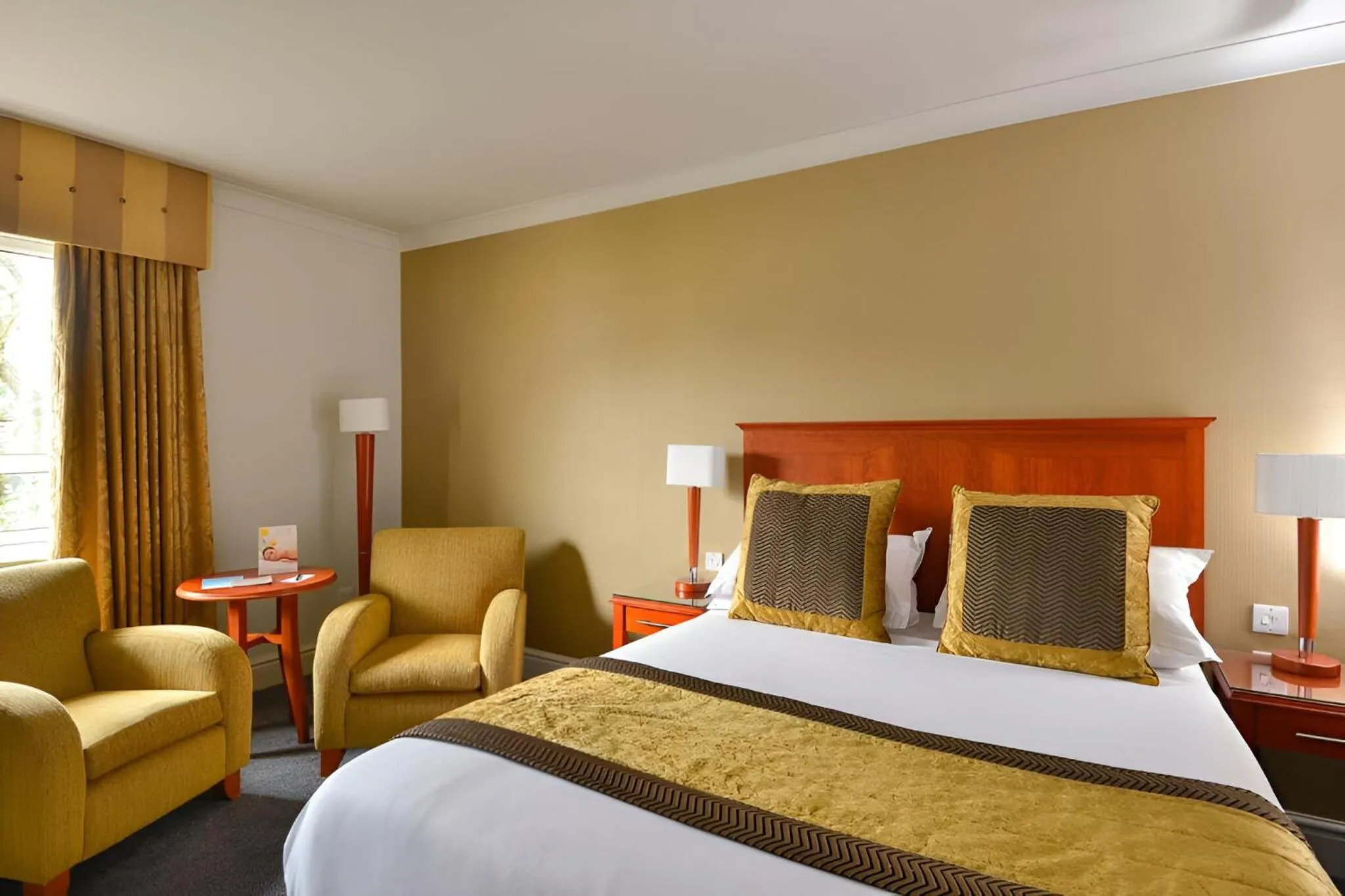 Bedroom, Bed in Mercure Manchester Norton Grange Hotel & Spa