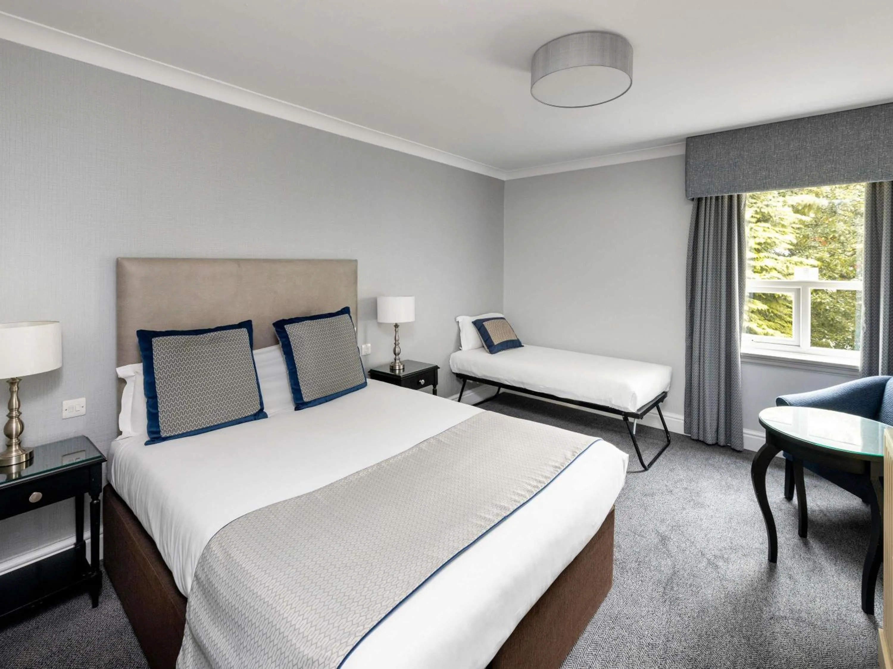 Bedroom, Bed in Mercure Manchester Norton Grange Hotel & Spa