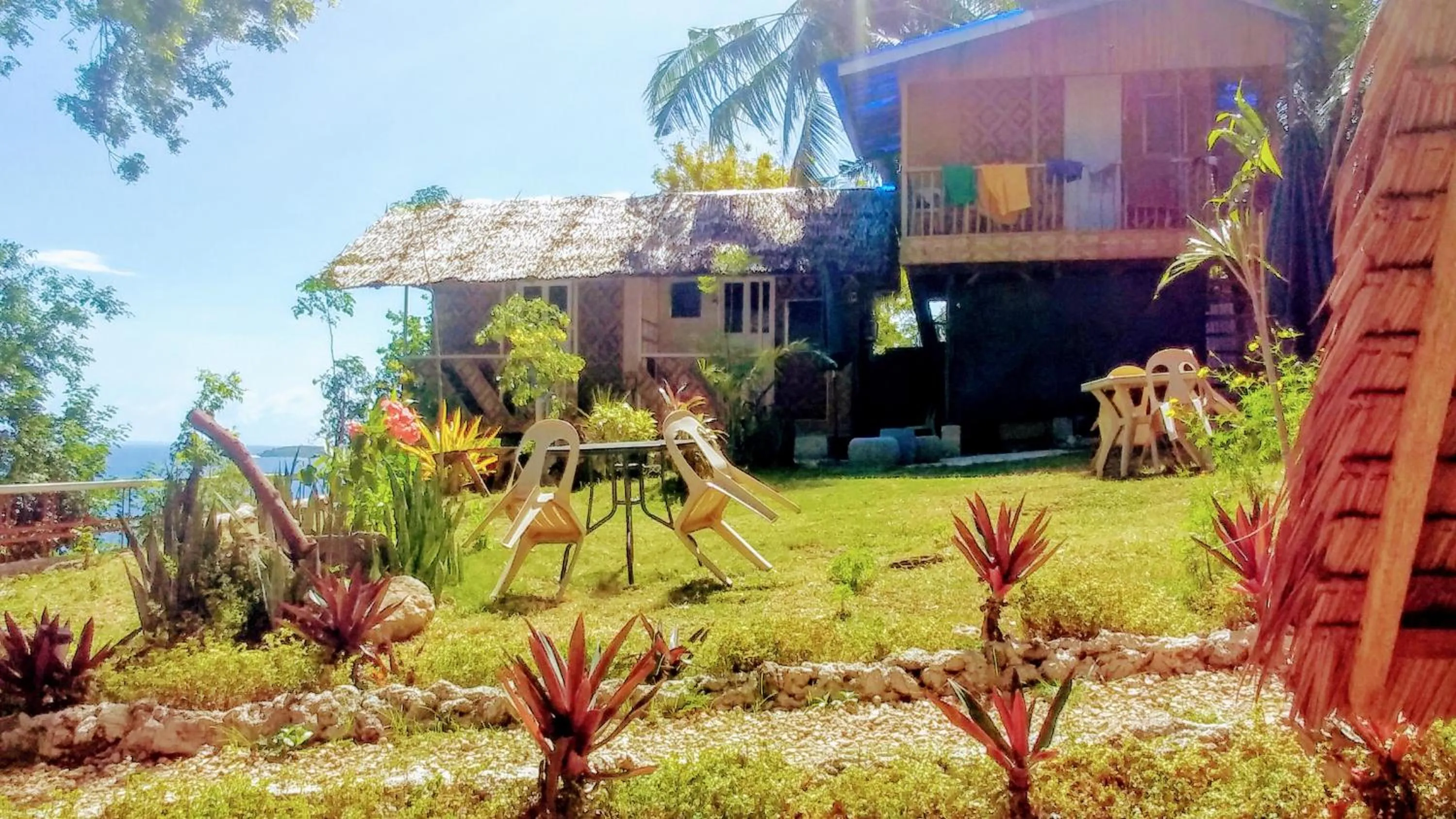 Garden in Stay N Save B&B