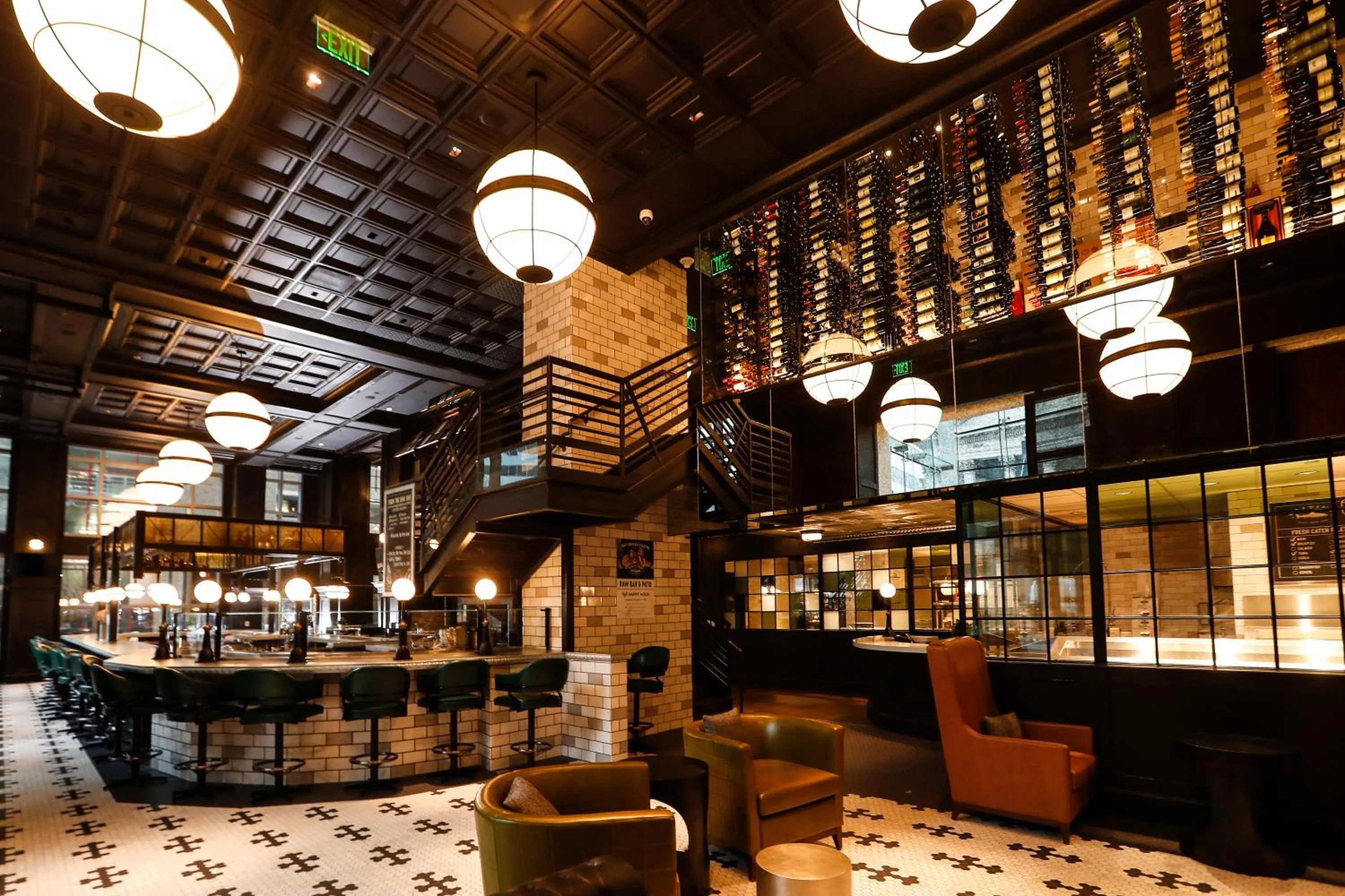 Lounge or bar in Hilton Norfolk The Main