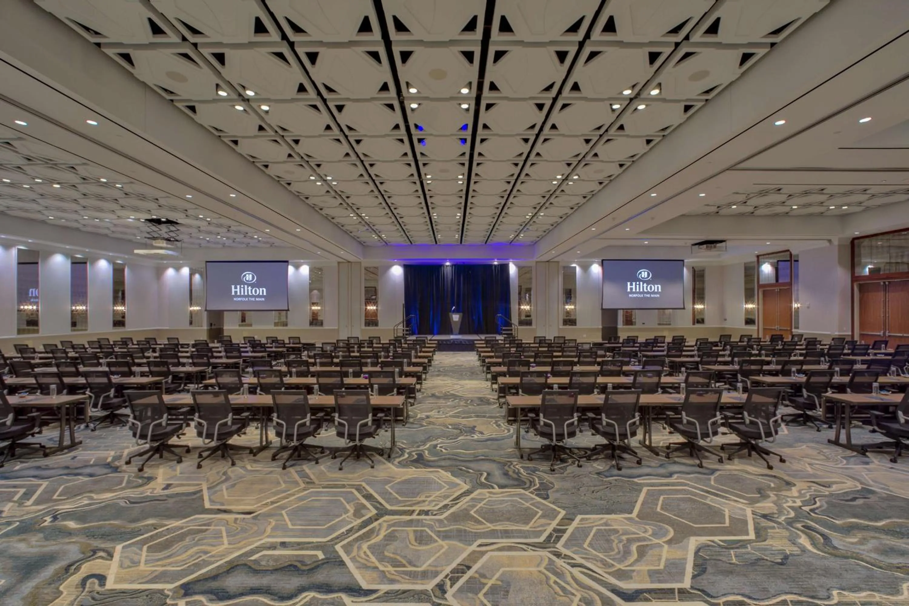 Meeting/conference room in Hilton Norfolk The Main