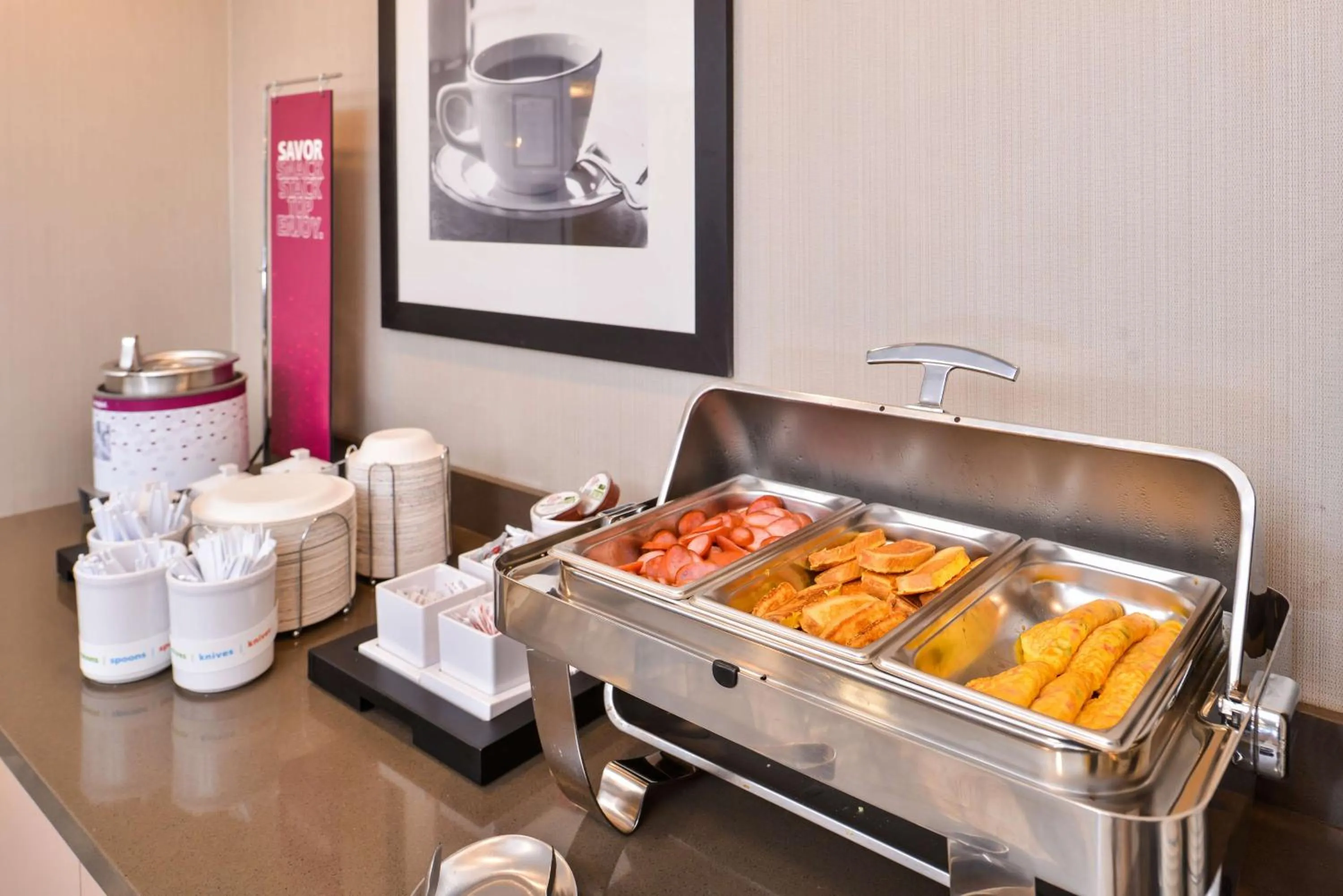 Breakfast in Hampton Inn and Suites Altoona-Des Moines by Hilton
