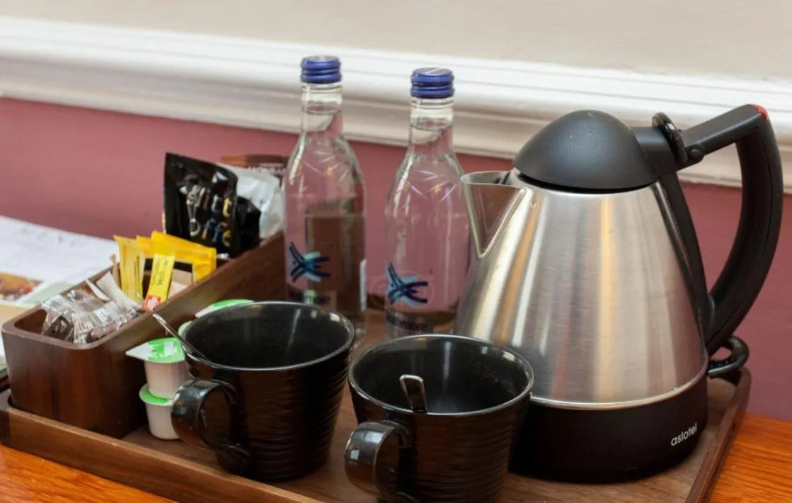 Coffee/tea facilities in Old Manse Hotel by Greene King Inns