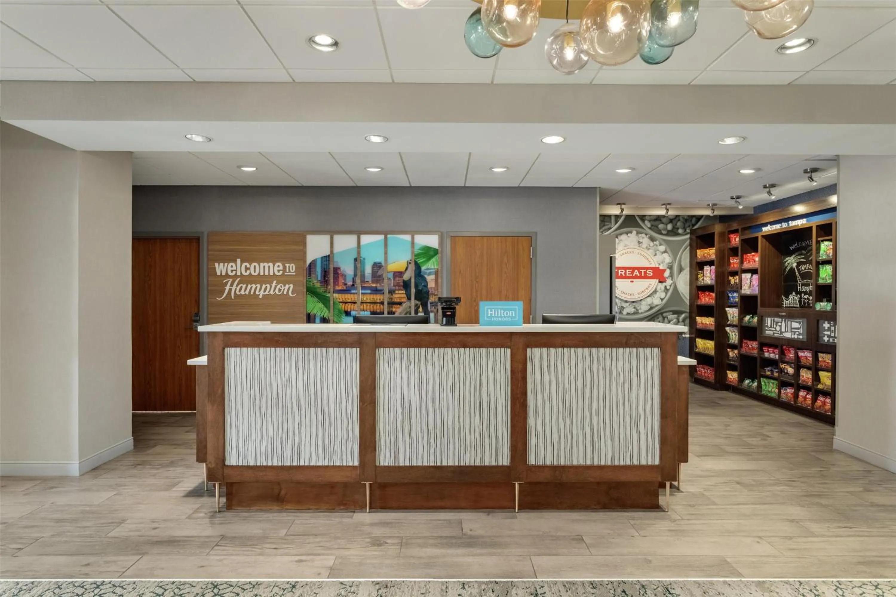 Lobby or reception in Hampton Inn & Suites by Hilton Tampa Busch Gardens Area