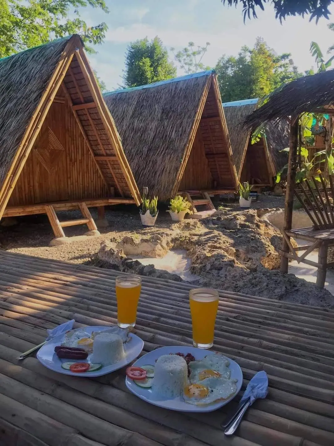 Food and drinks in Moalboal Bamboo Guest House