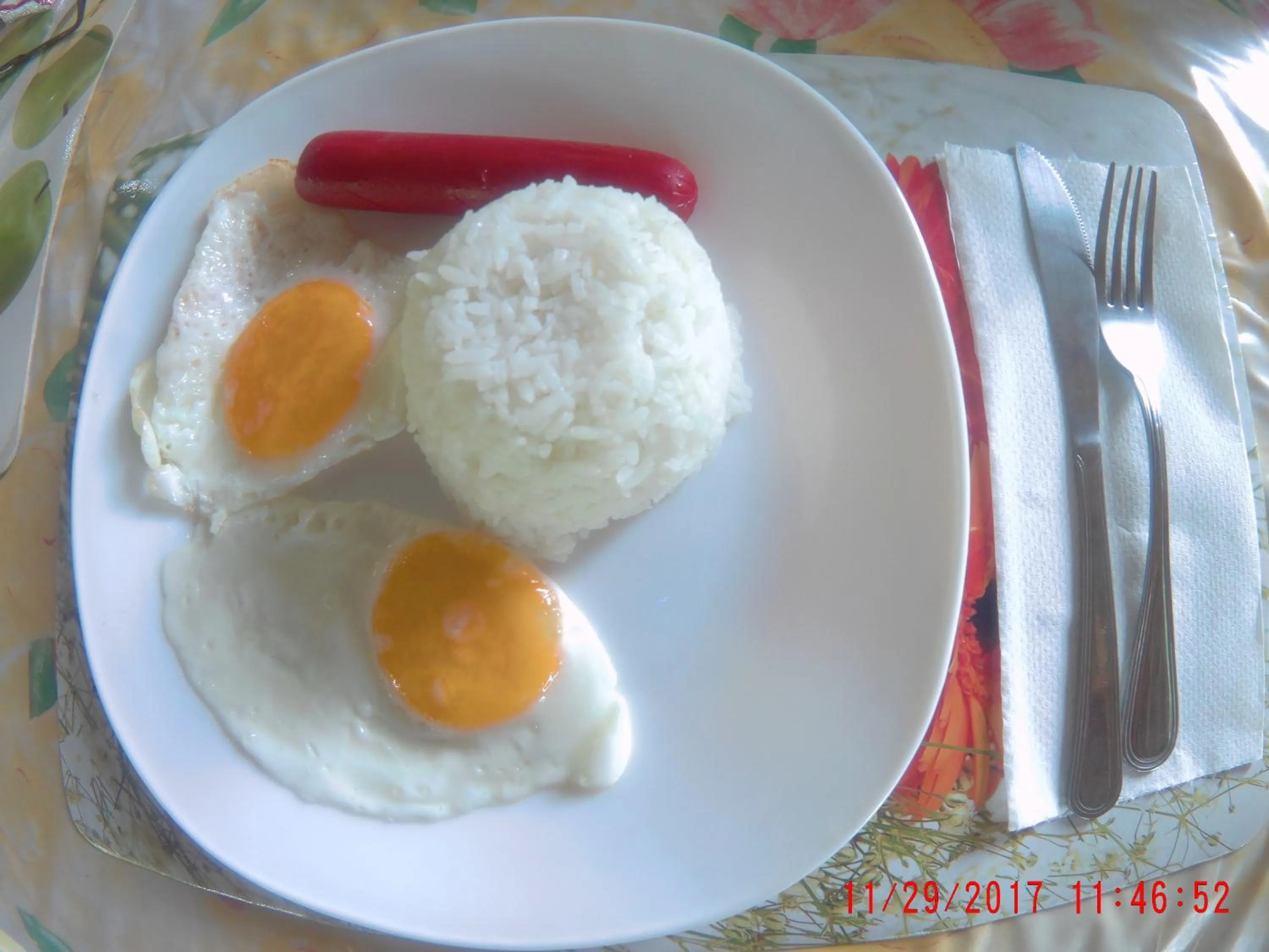 Breakfast in Moalboal Bamboo Guest House