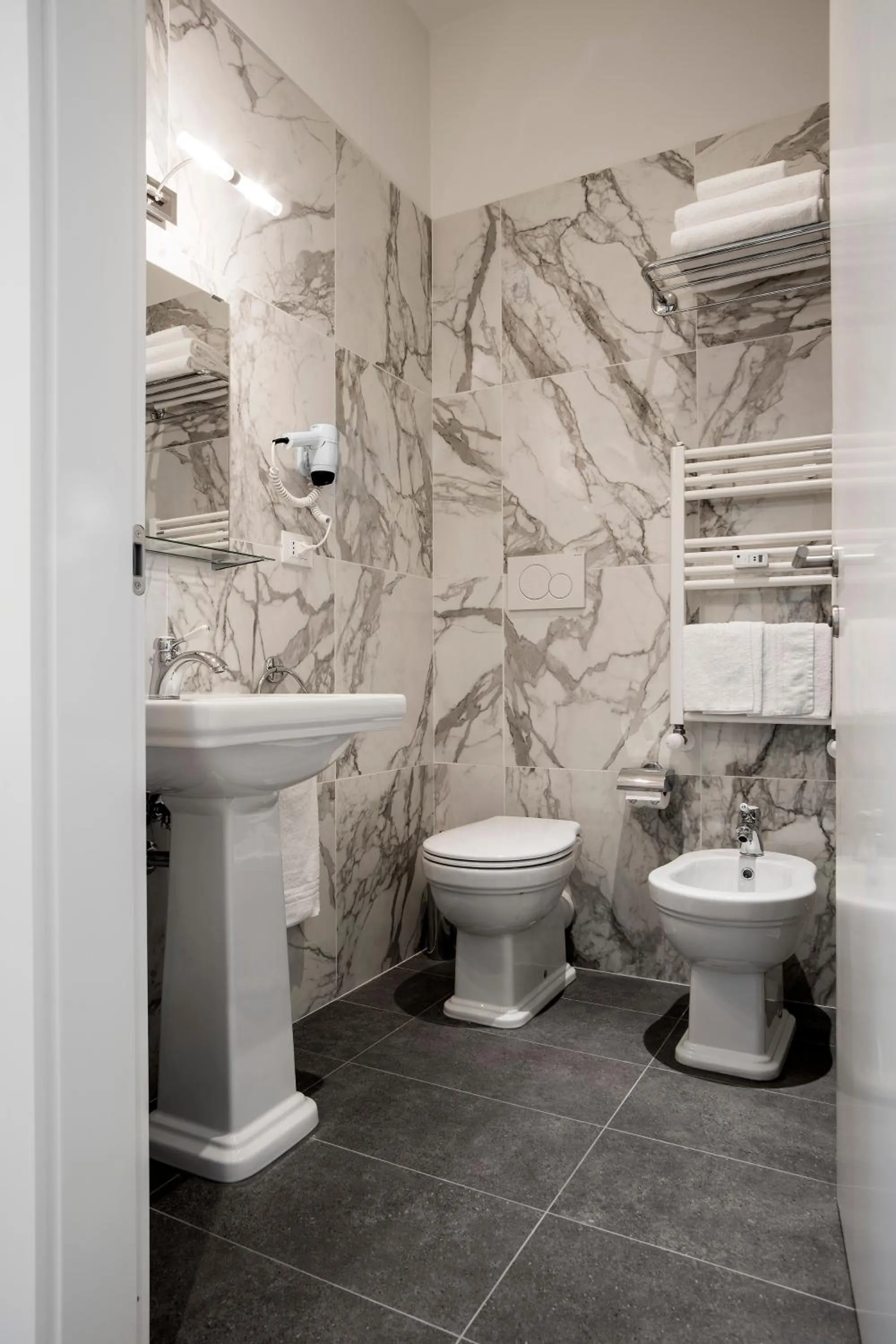 Bathroom in 7Florence