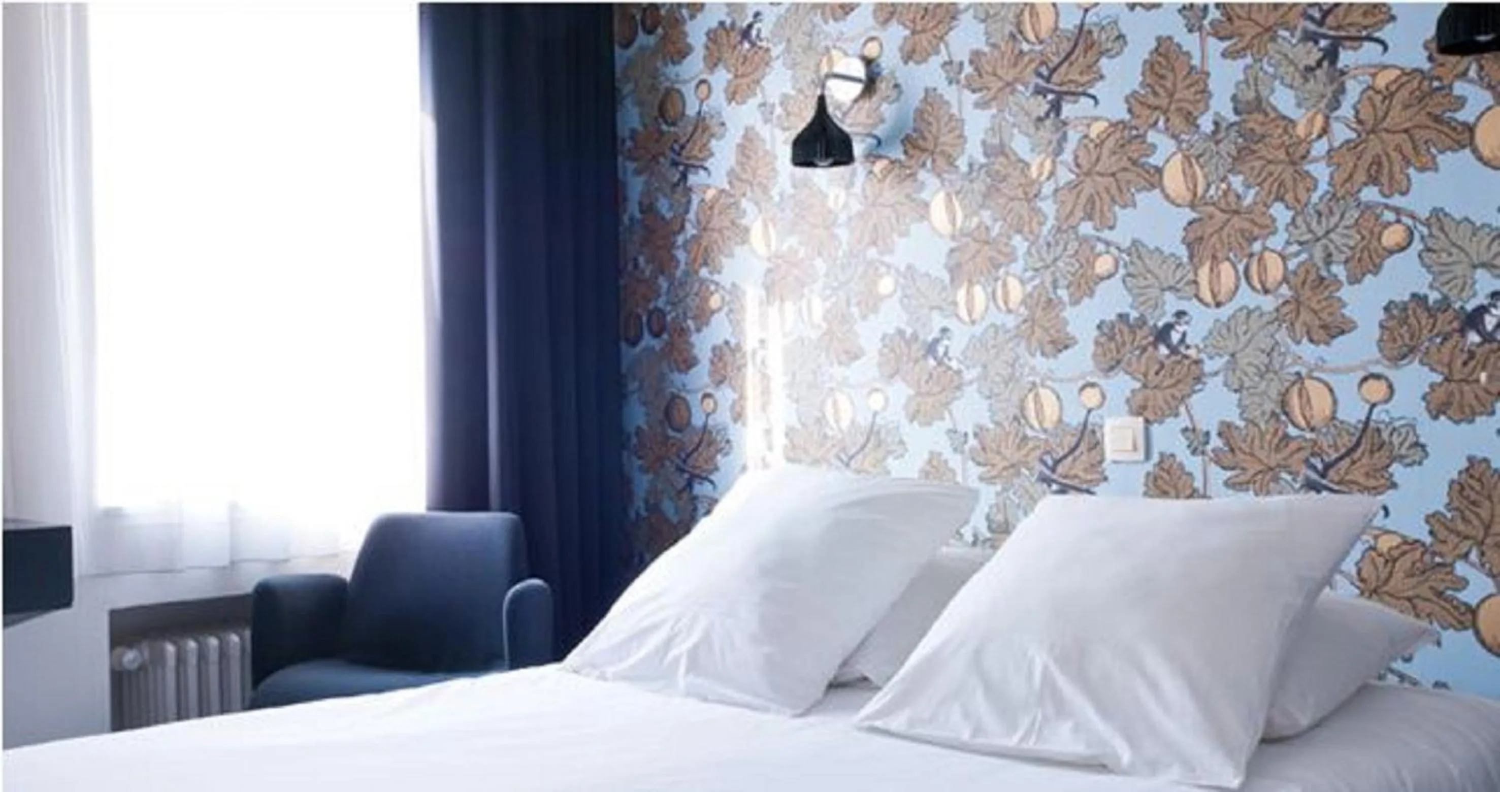 Bed in Hotel Queen Anne