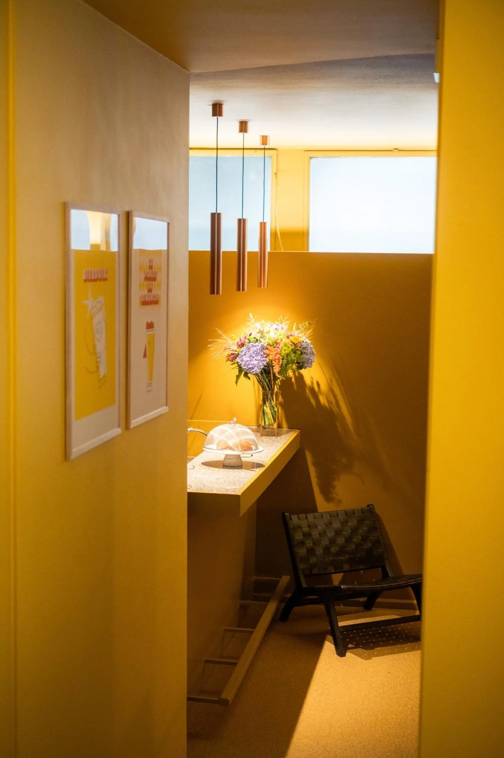 Communal lounge/ TV room in Hotel Queen Anne