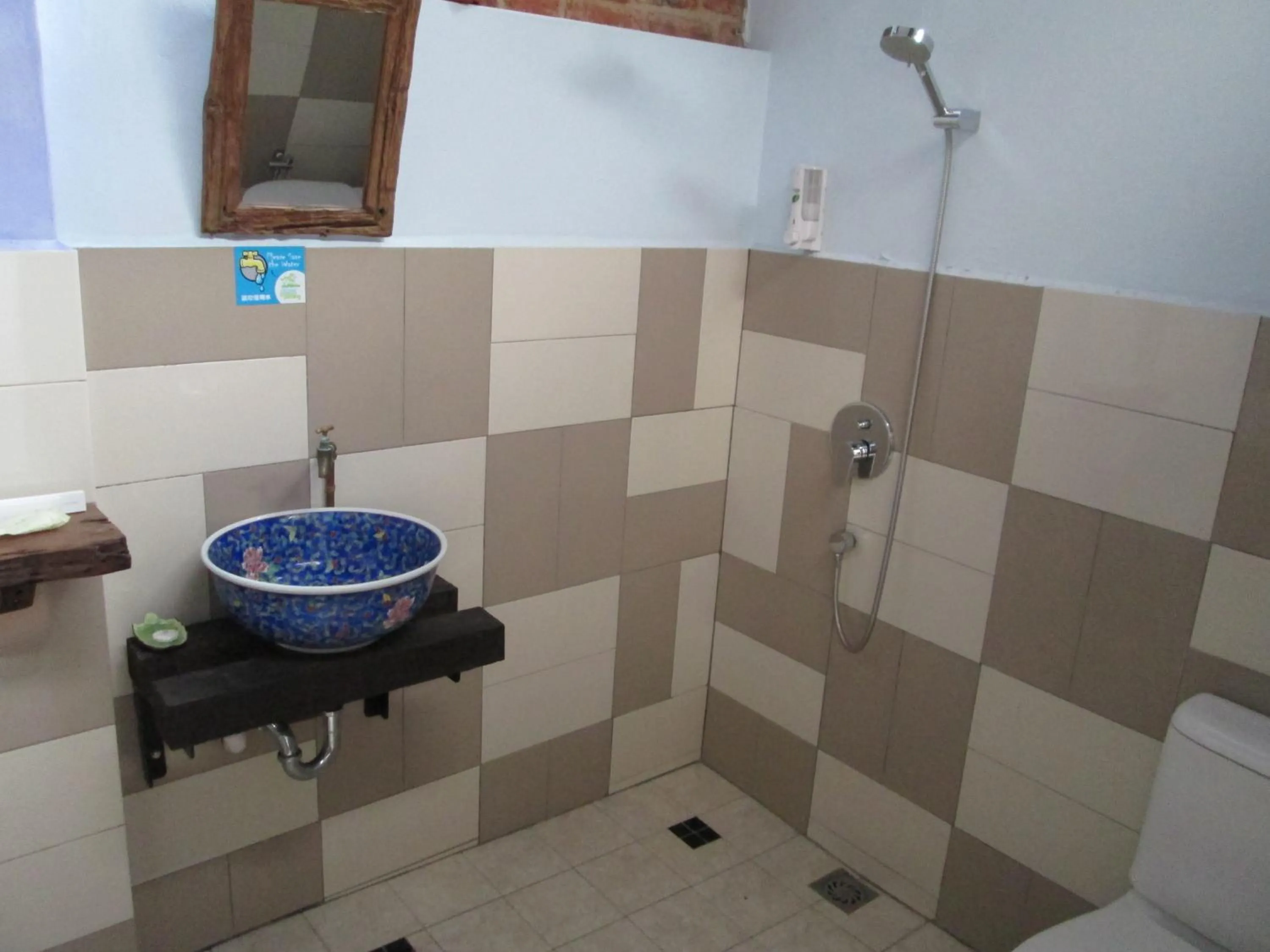 Bathroom in ke-lan-tan House