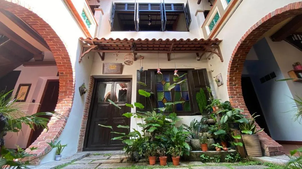 Garden in ke-lan-tan House