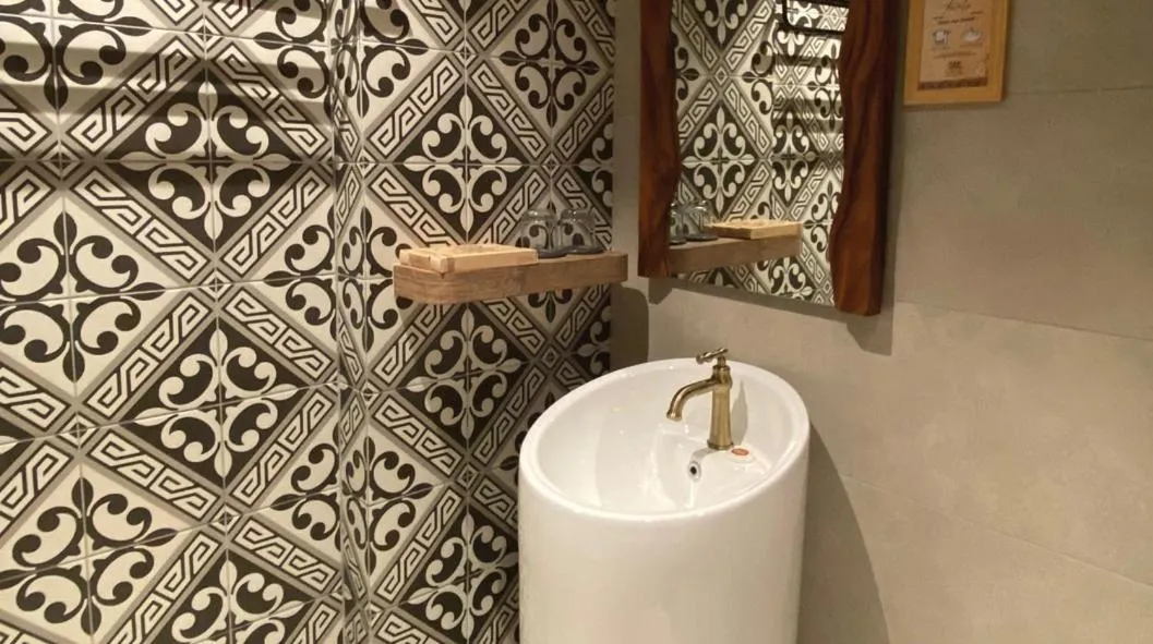 Bathroom in ke-lan-tan House