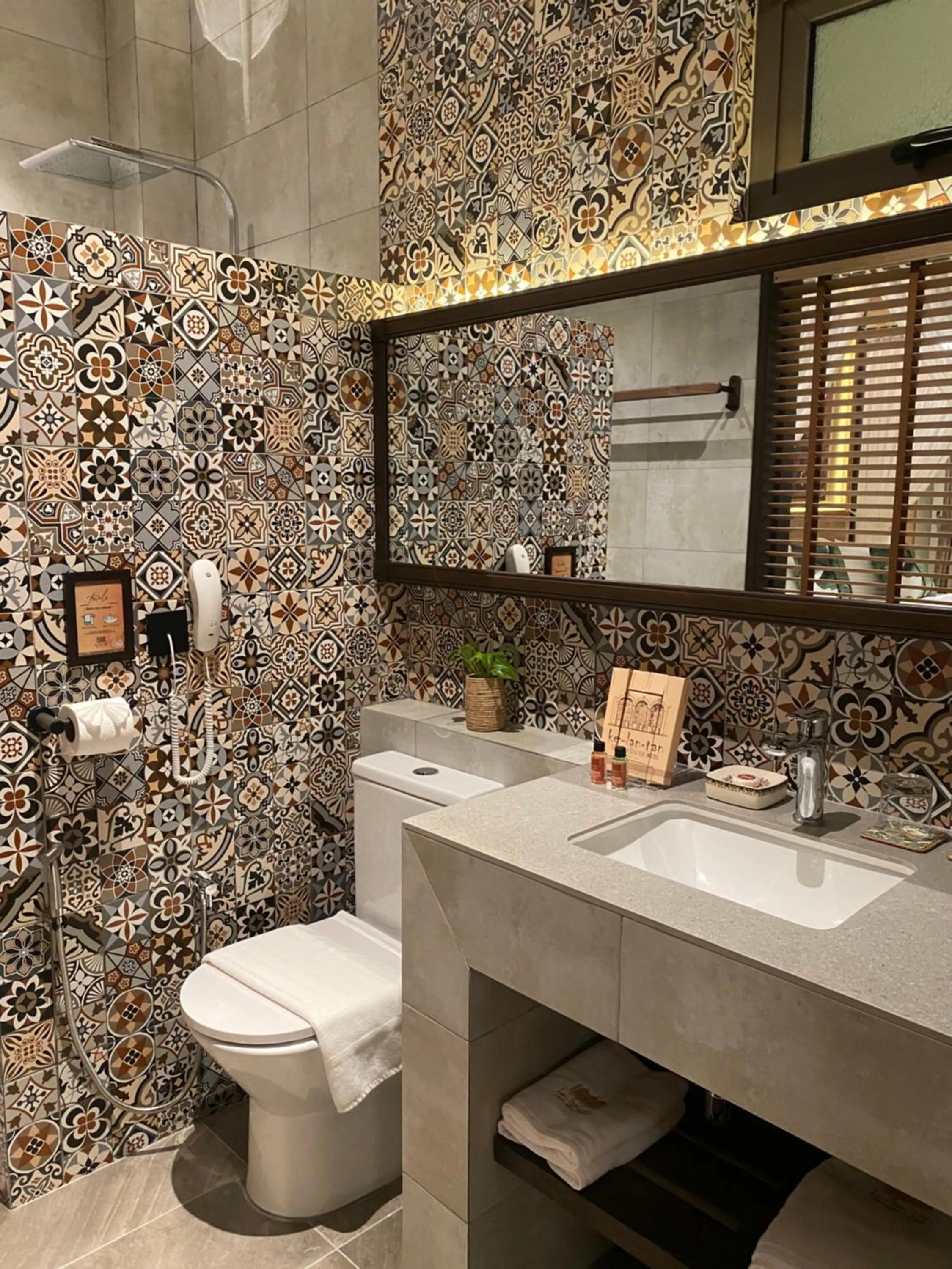 Bathroom in ke-lan-tan House