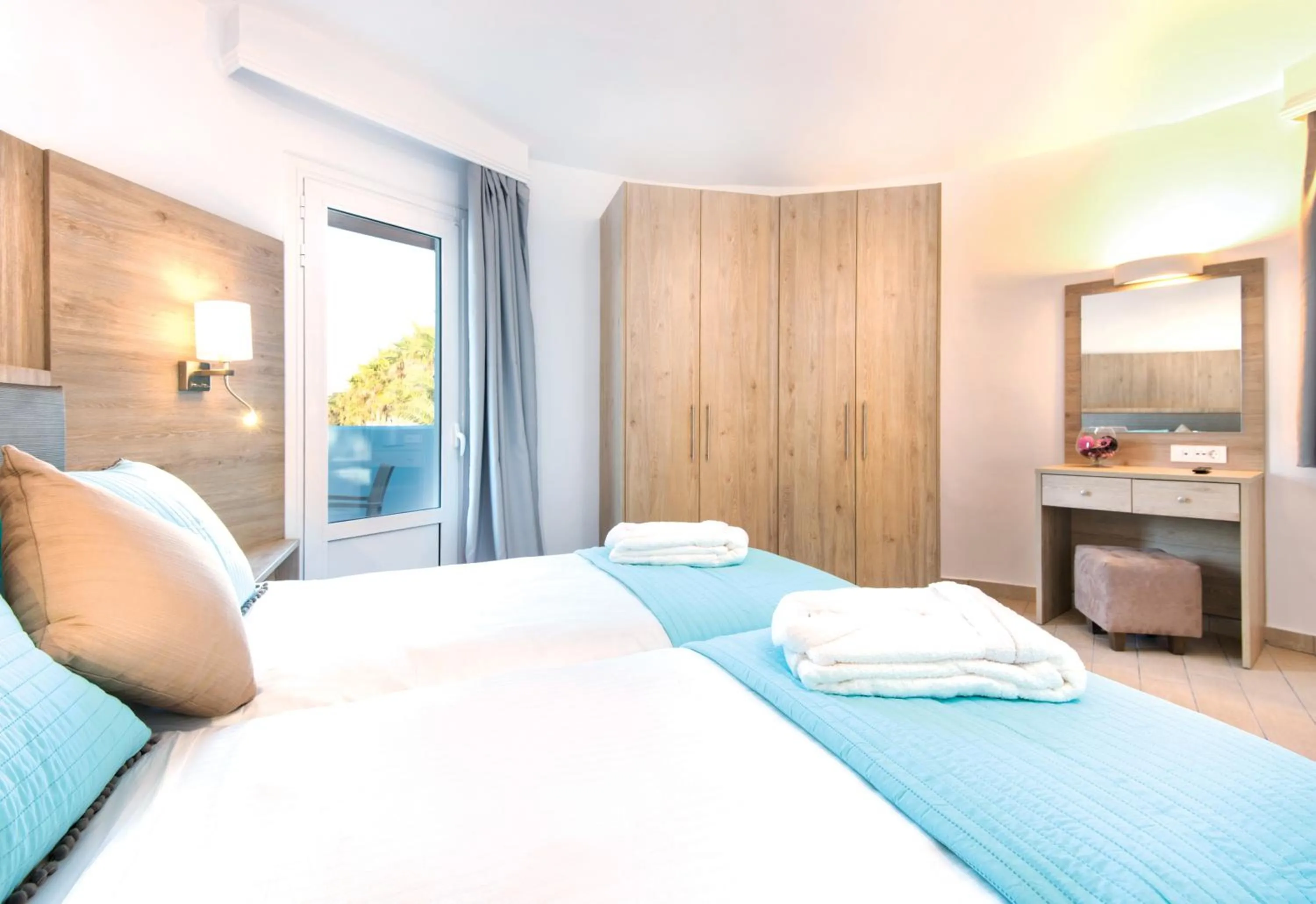 Photo of the whole room, Bed in Eurovillage Achilleas Hotel