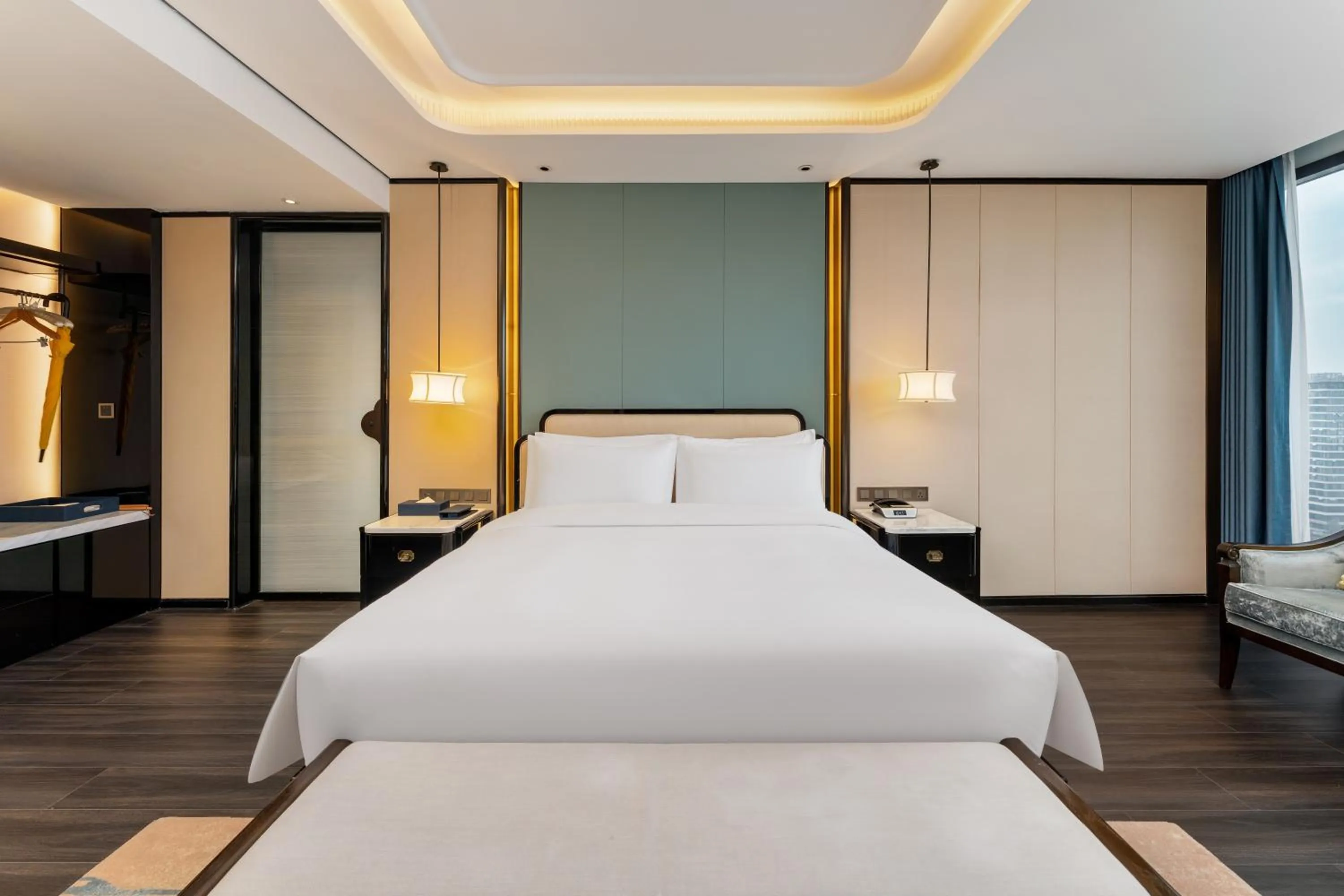 Bedroom, Bed in voco - Hangzhou Binjiang Minghao by IHG